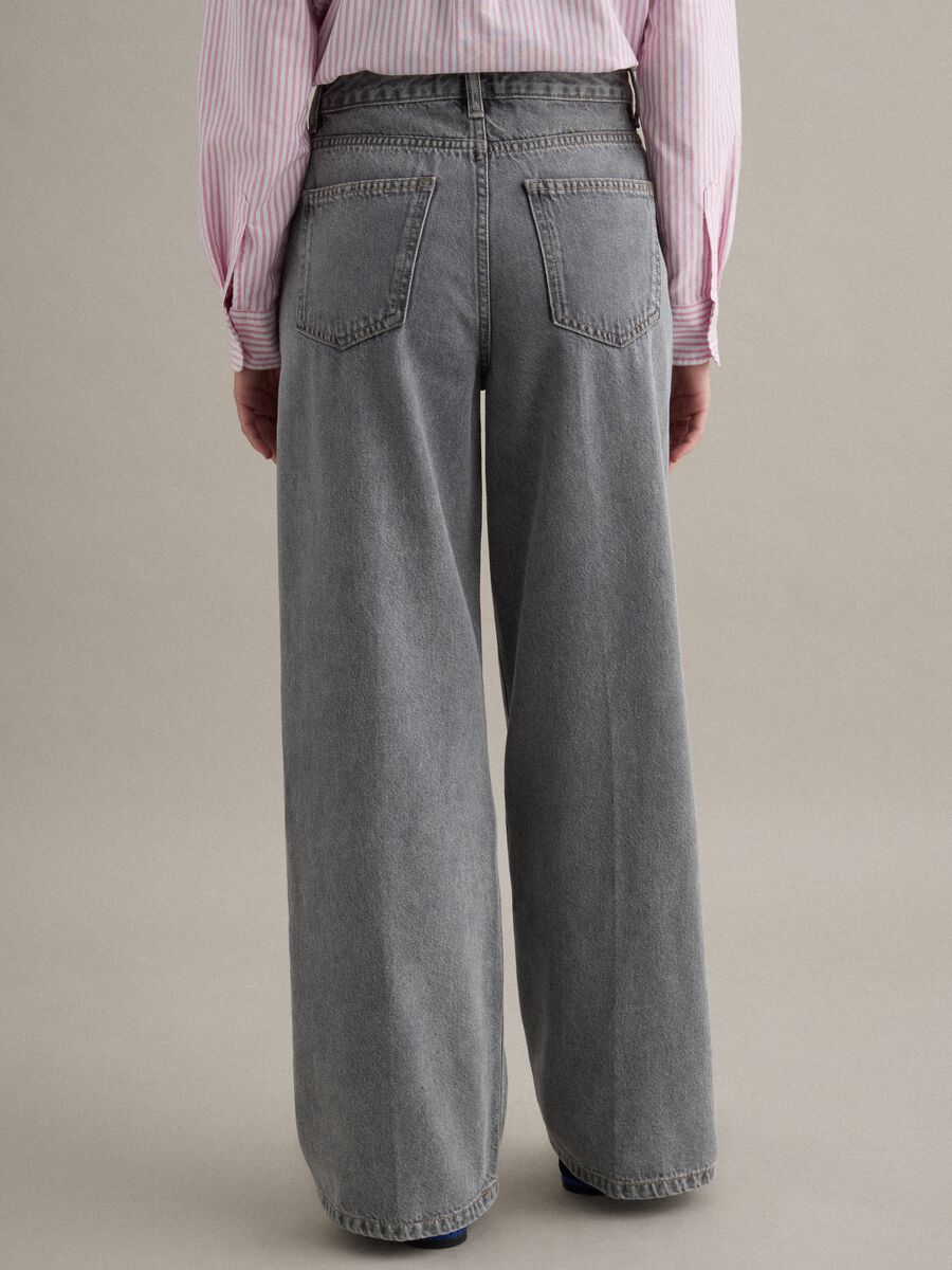 Straight Grey Cotton Jeans_2