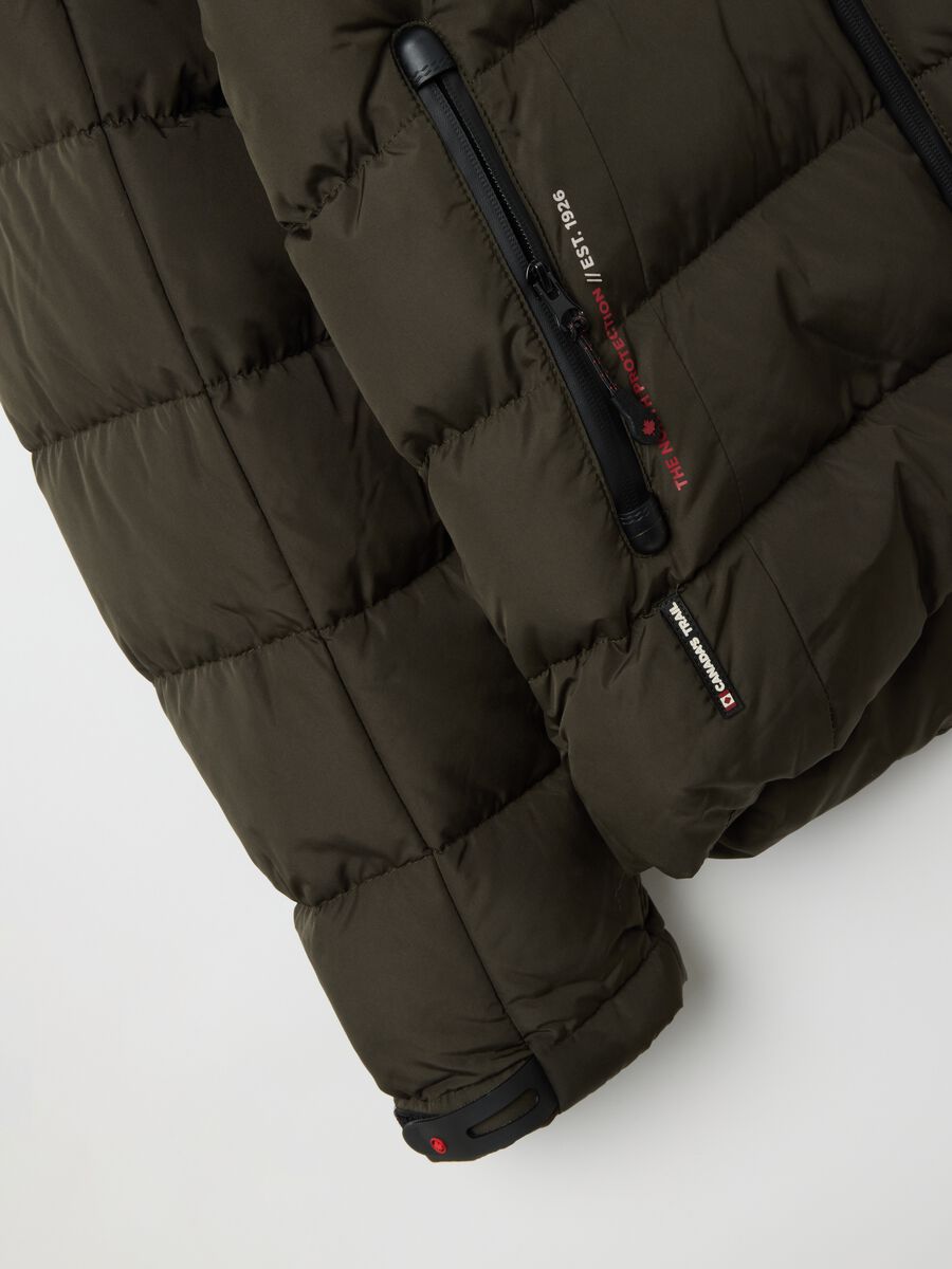 Giacca imbottita verde regular con zip_1