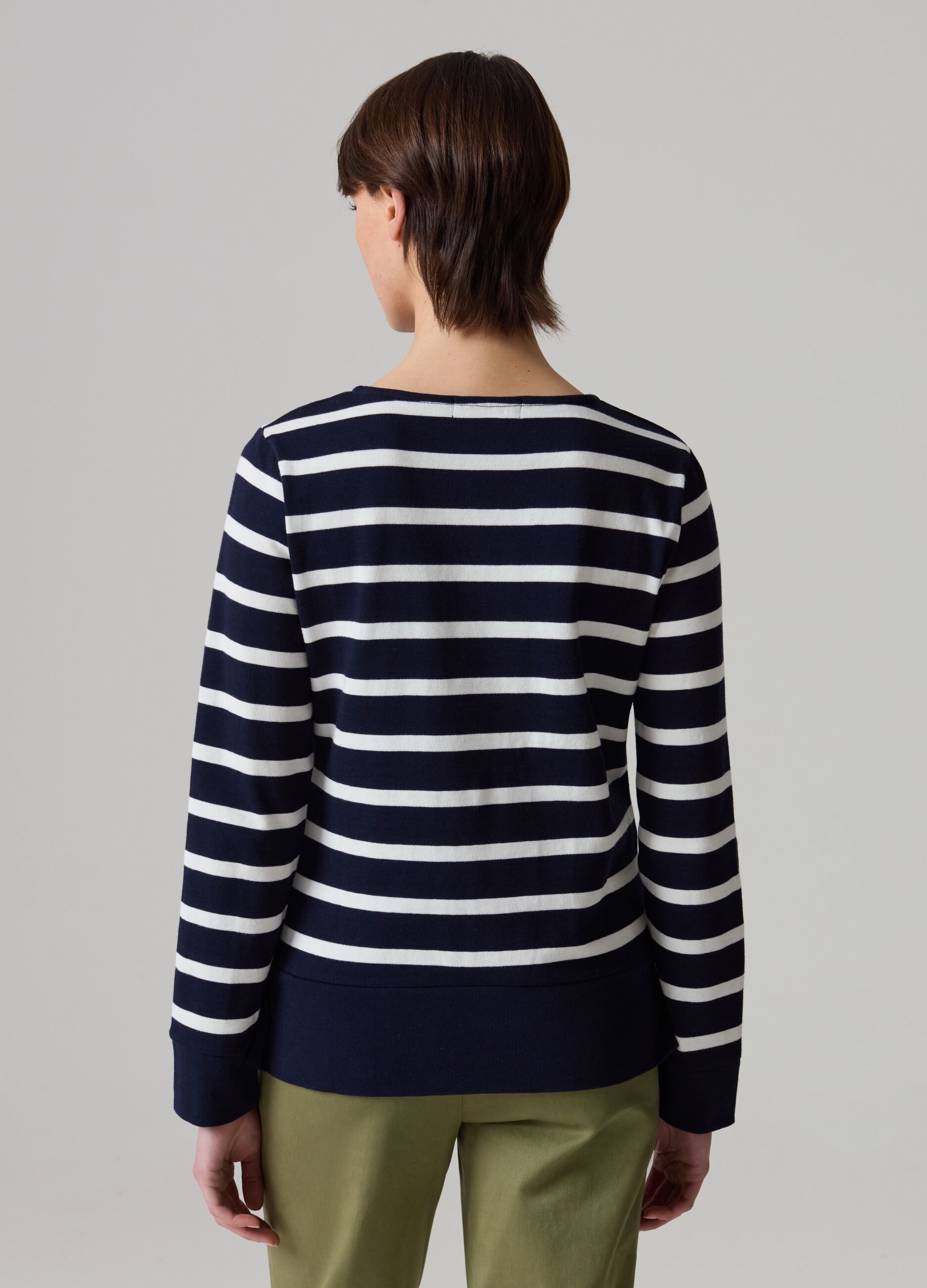 T-shirt a righe con maniche lunghe