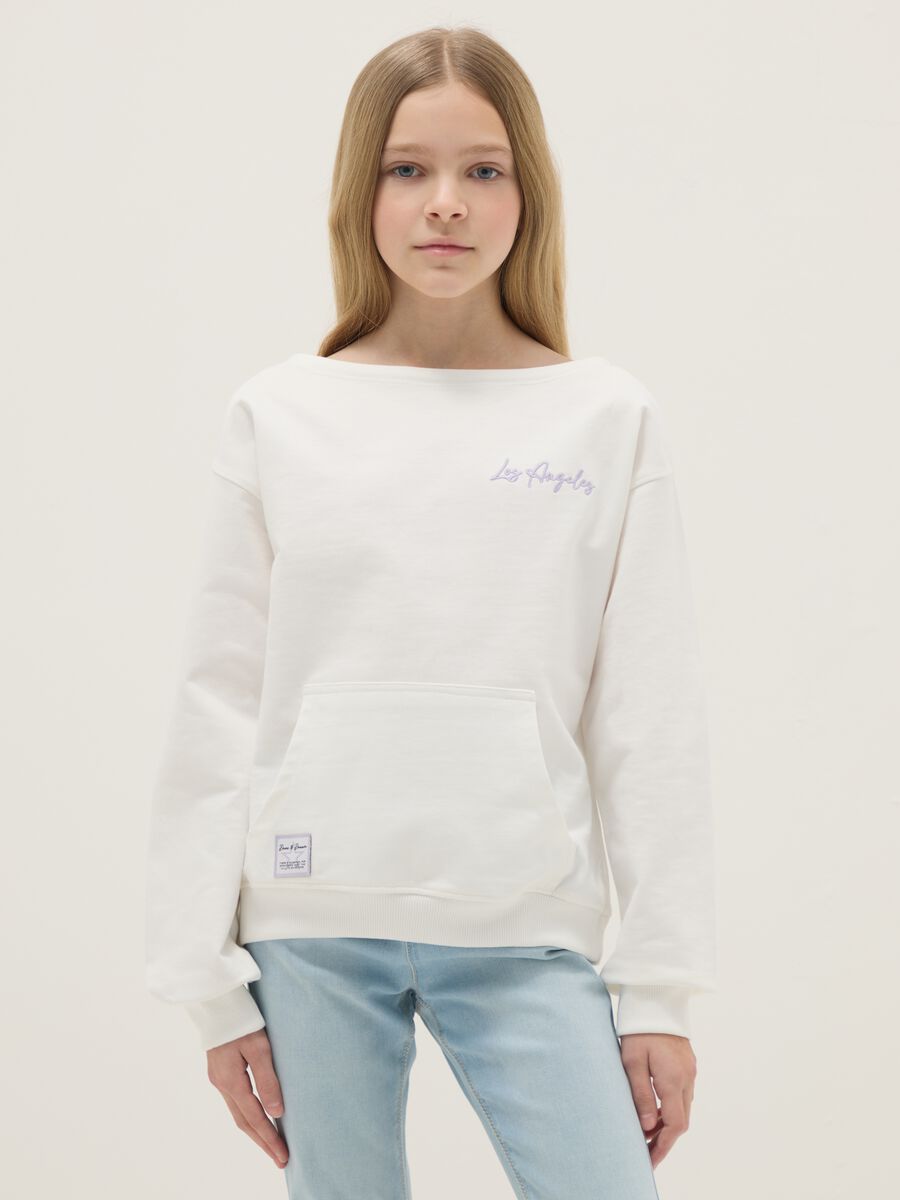 White pure cotton oversized fit girls' sweatshirt with boat neckline_0