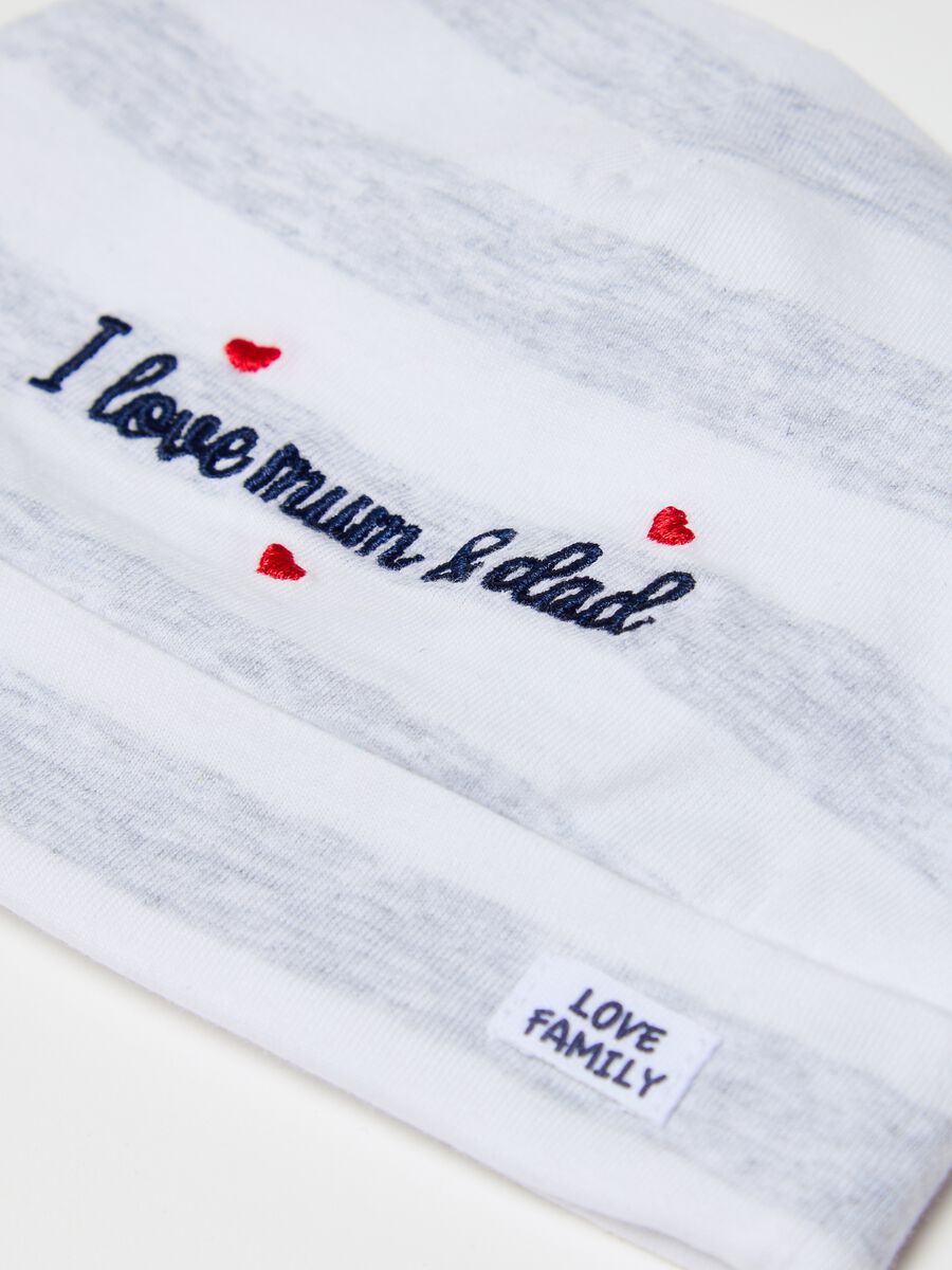Organic cotton hat with I Love Mum & Dad embroidery_2