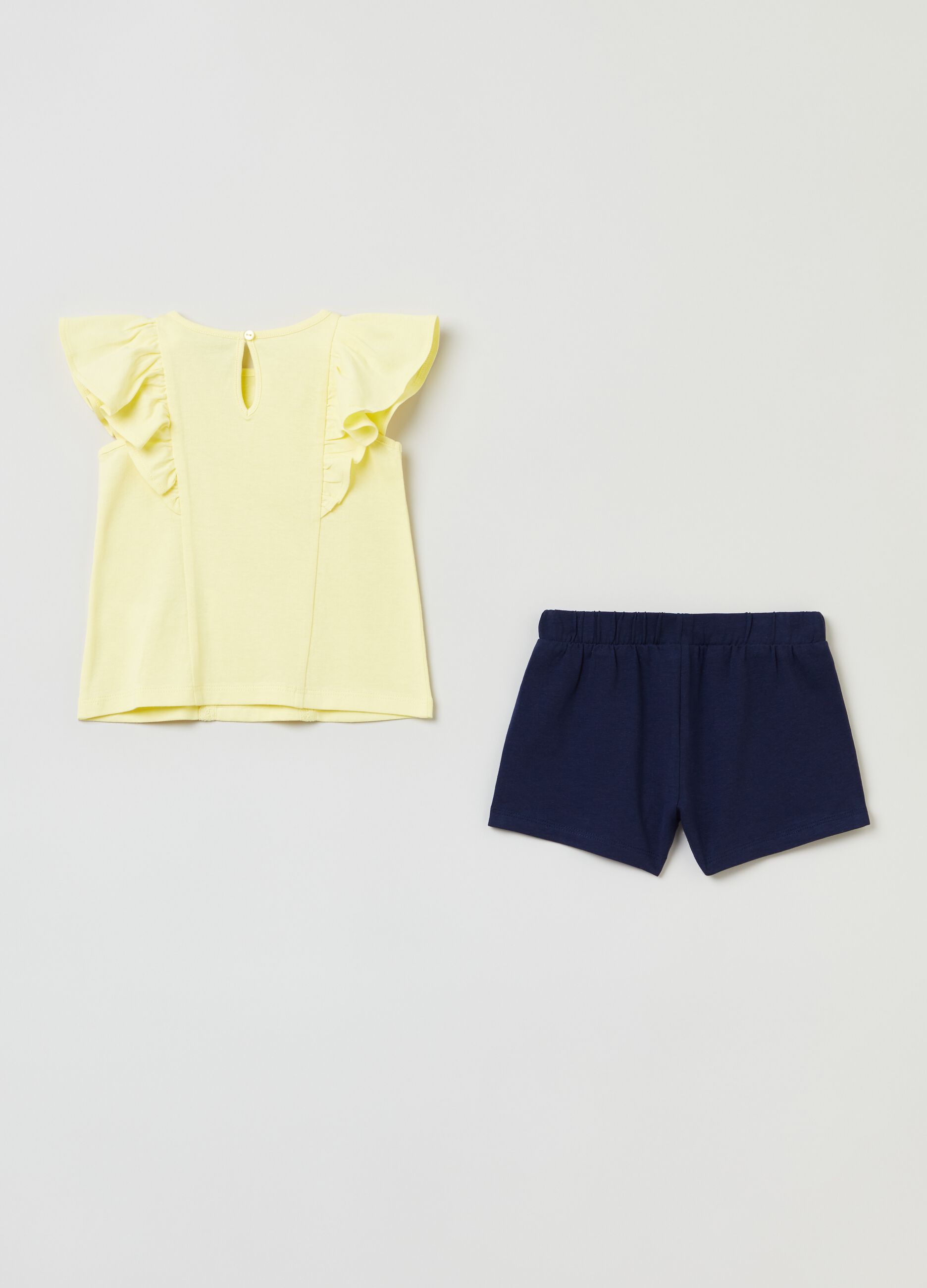 T-shirt with flounce and shorts jogging set