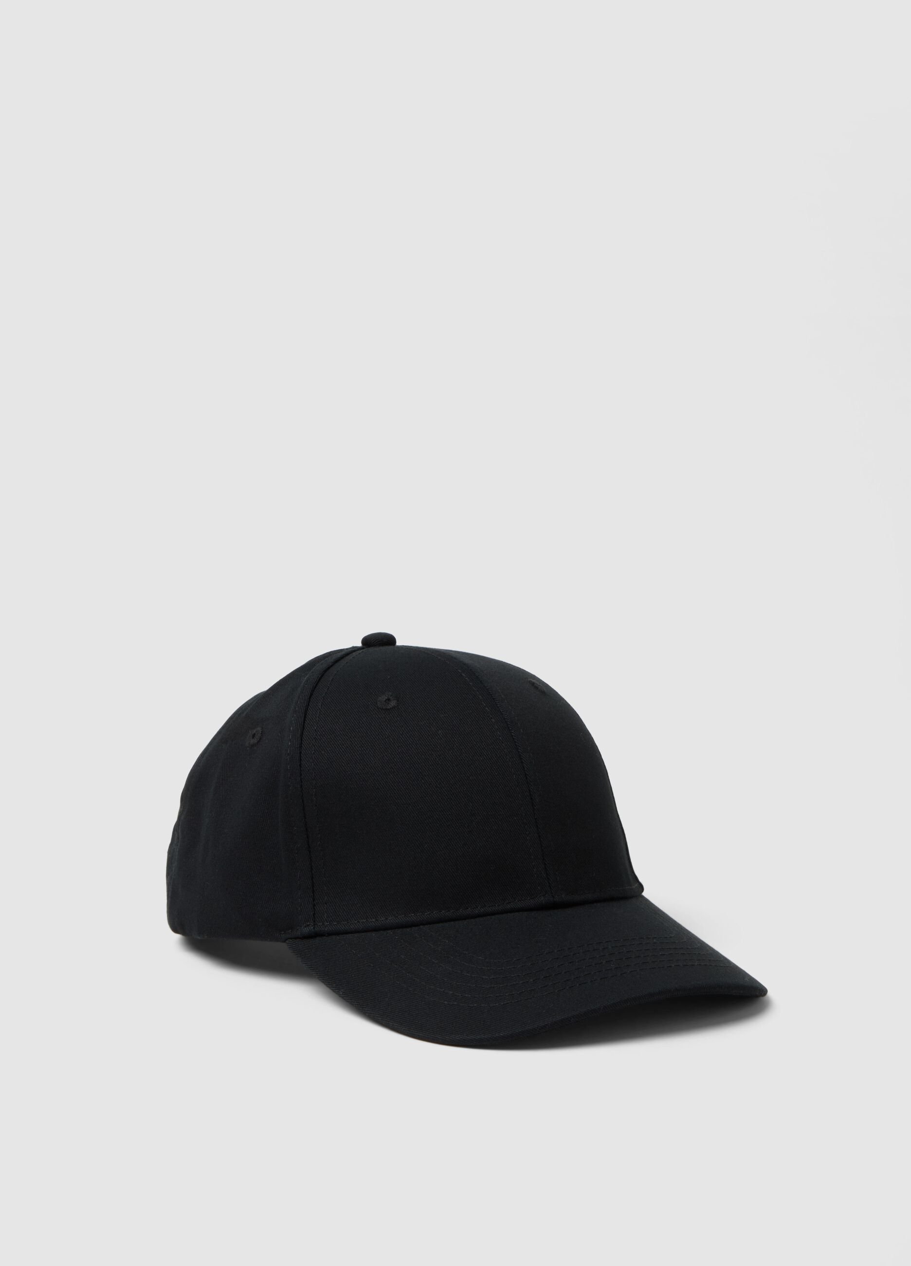 Black pure cotton baseball cap with adjustable closure