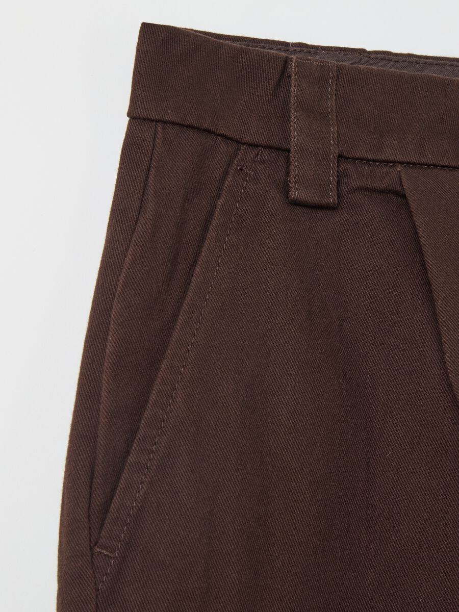 Chino trousers in cotton drill_5