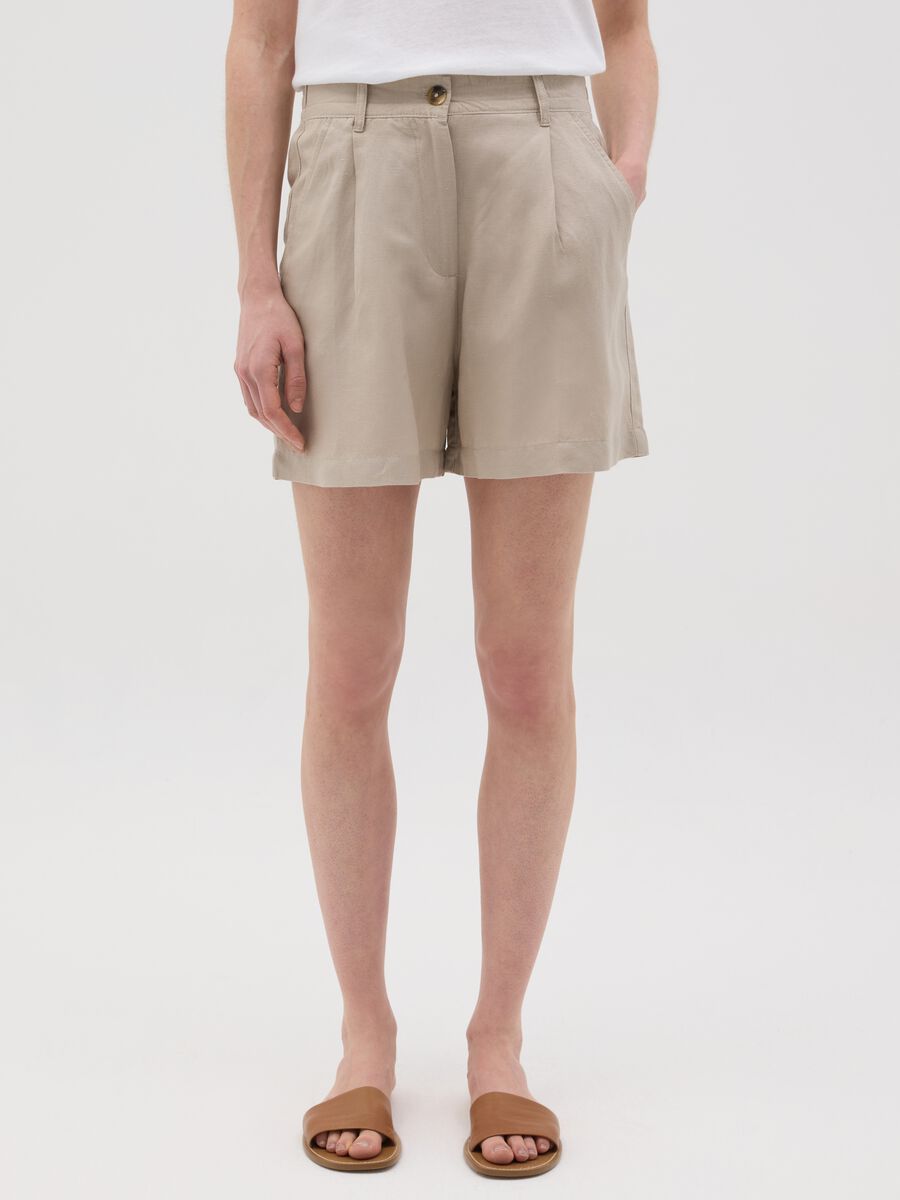 Women's beige regular-fit shorts in linen blend_1