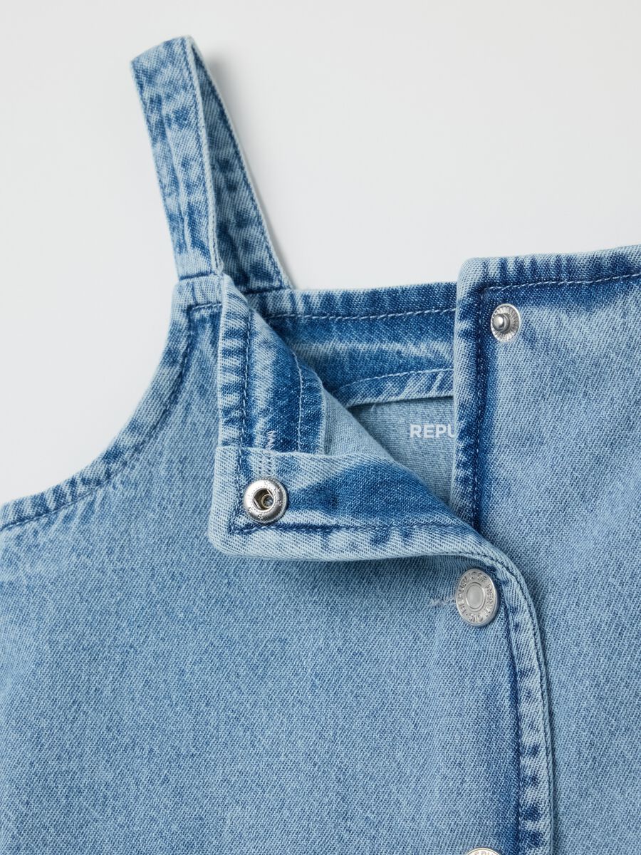 Blue chambray denim vest with flounce_3