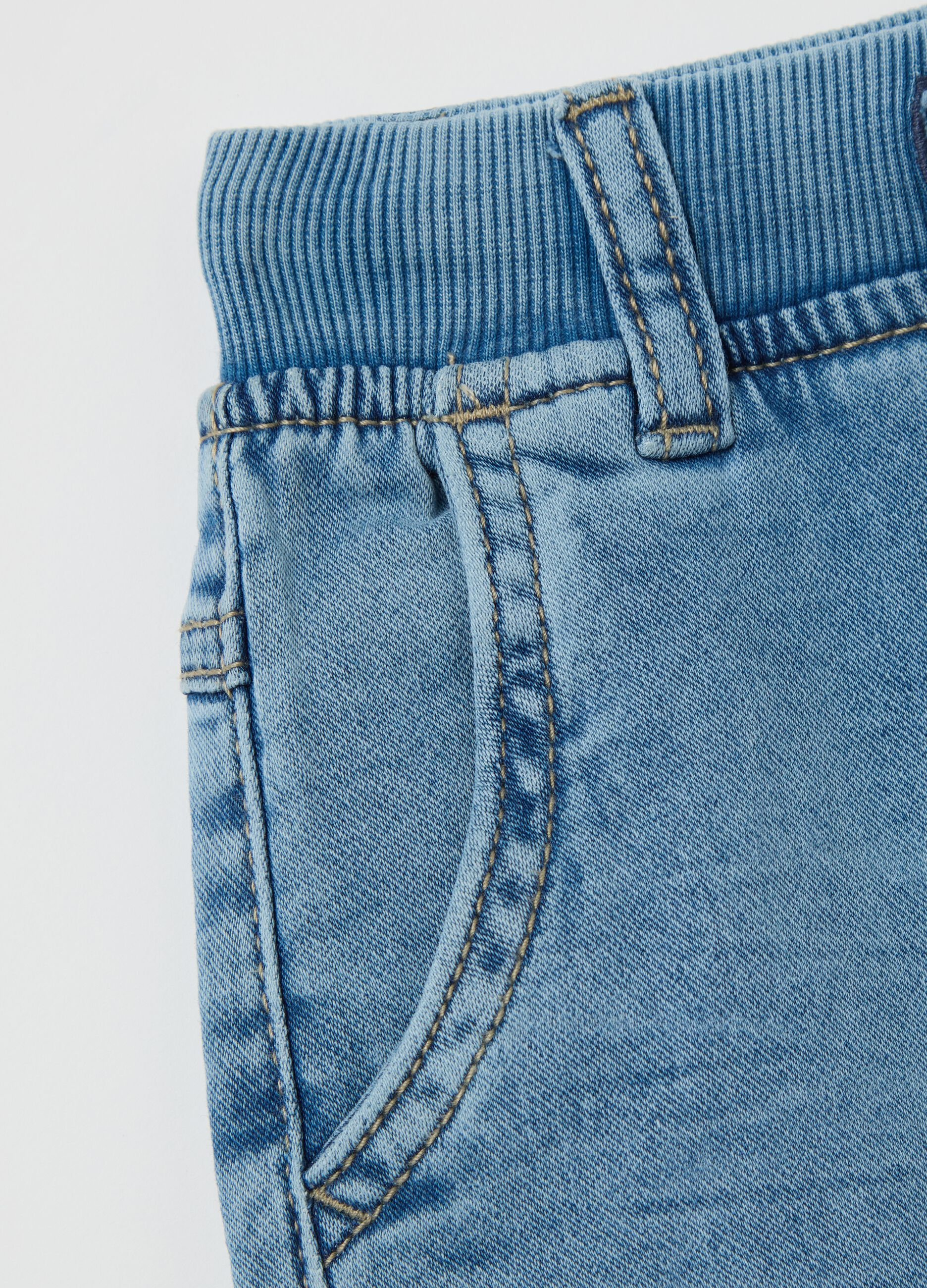 Denim Bermuda shorts with pockets and drawstring