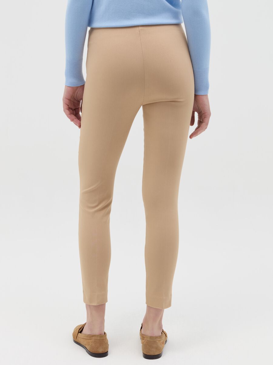 Cropped treggings with embossed seams_3