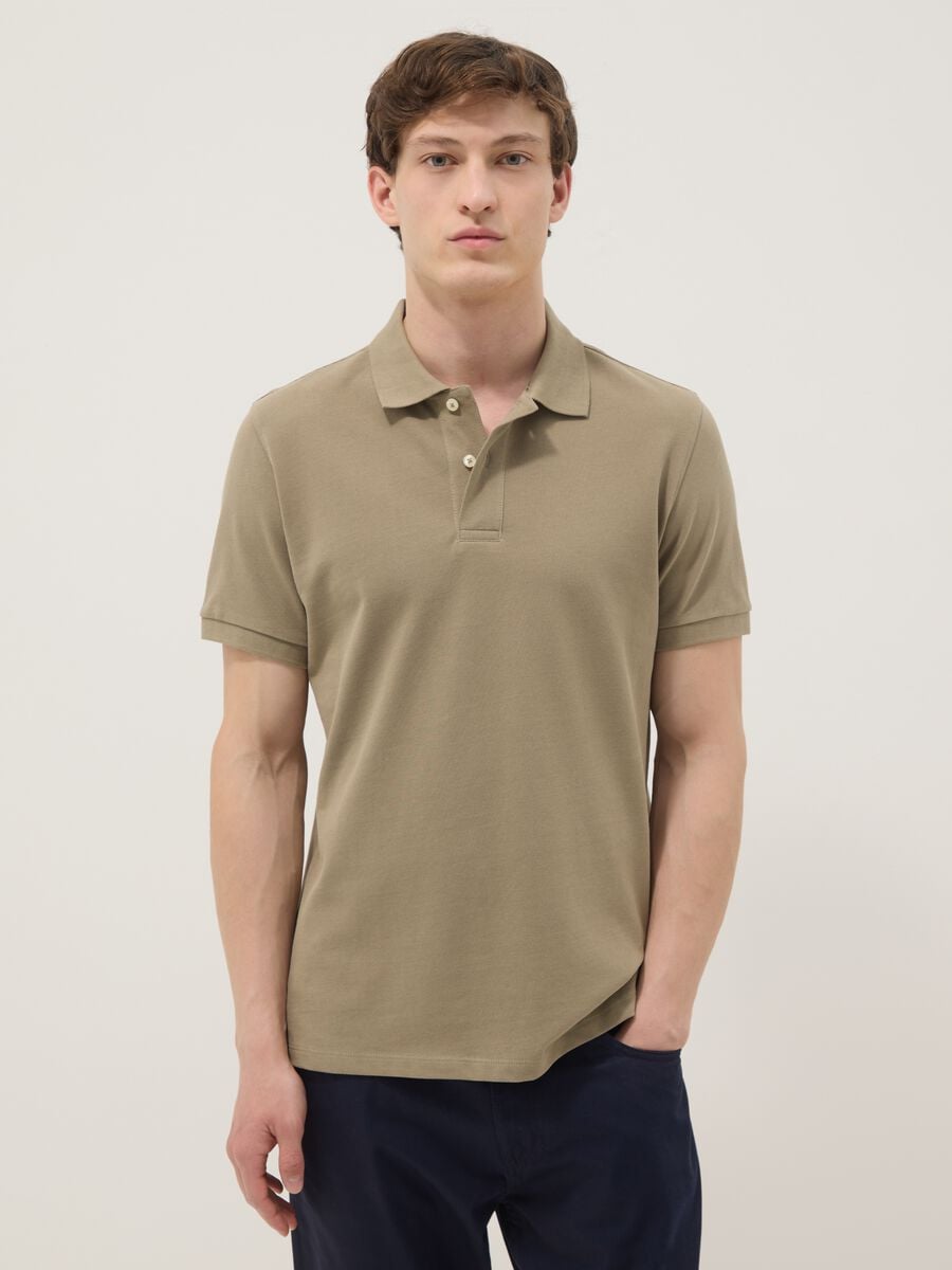 Polo beige in puro cotone organico a maniche corte regular fit_0