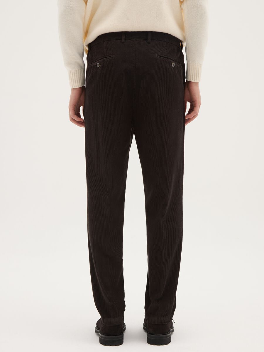 Brown corduroy chinos in pure cotton regular fit_2