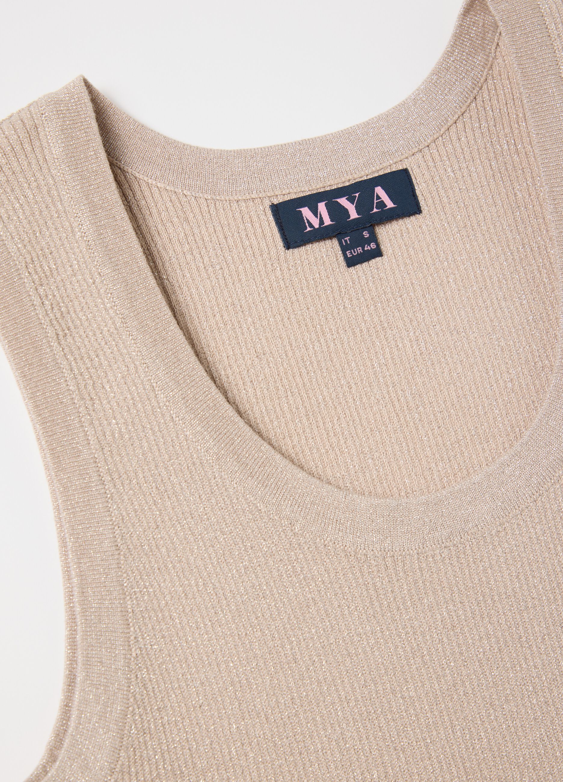 Curvy beige vest top in lurex