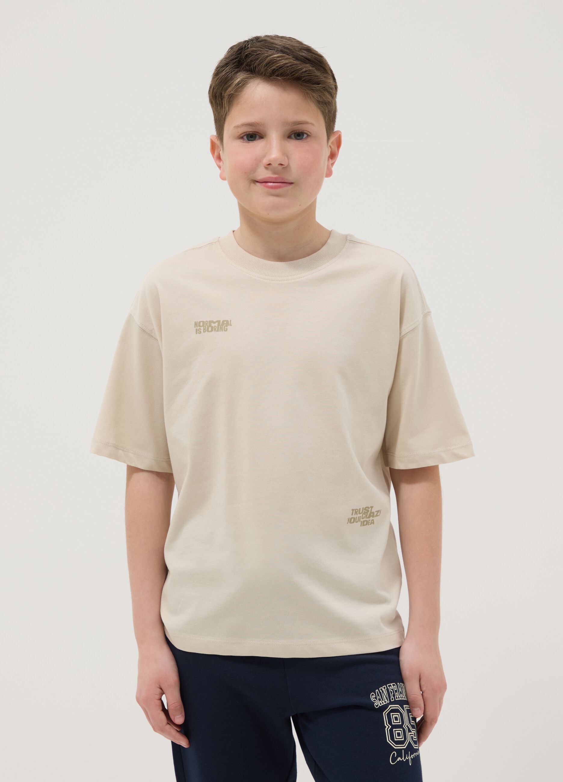 T-shirt in puro cotone beige oversize per ragazzi