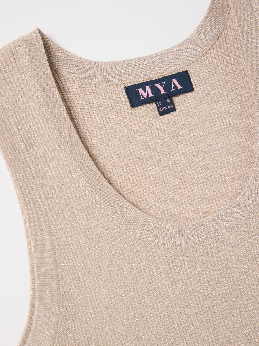 Curvy beige vest top in lurex_5