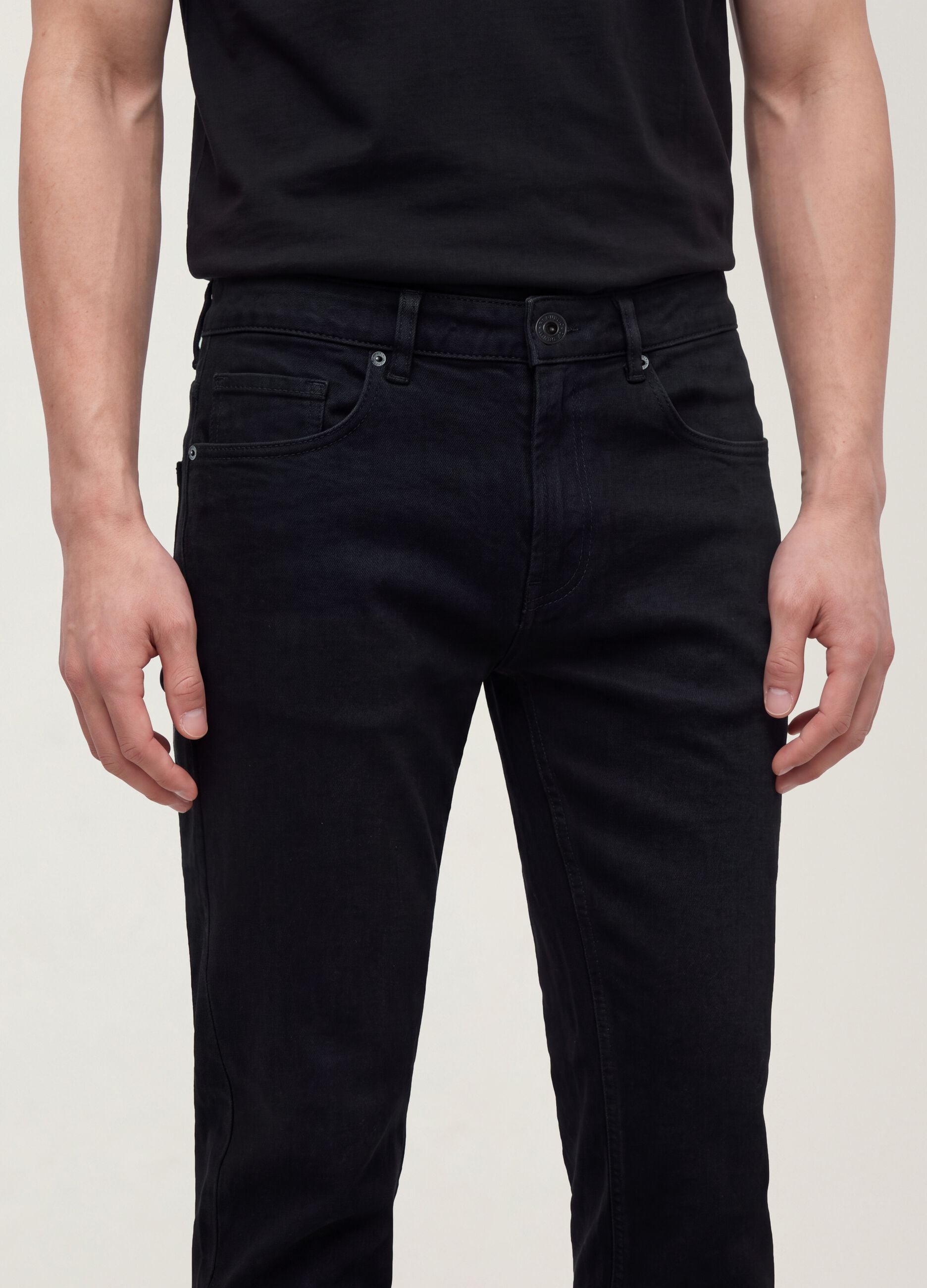 Black slim-fit jeans in cotton and viscose blend