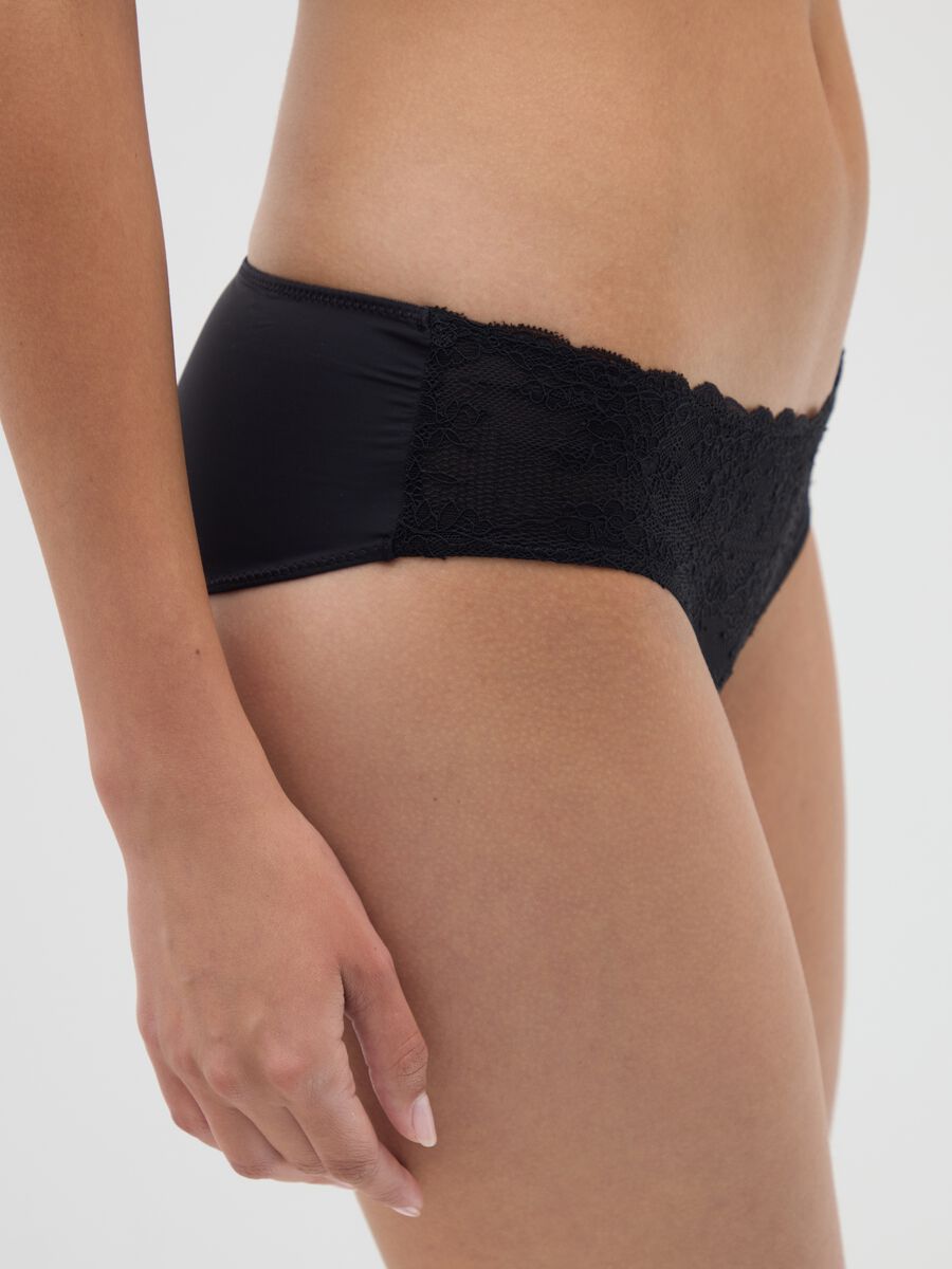 Black briefs in pure cotton and lace_3