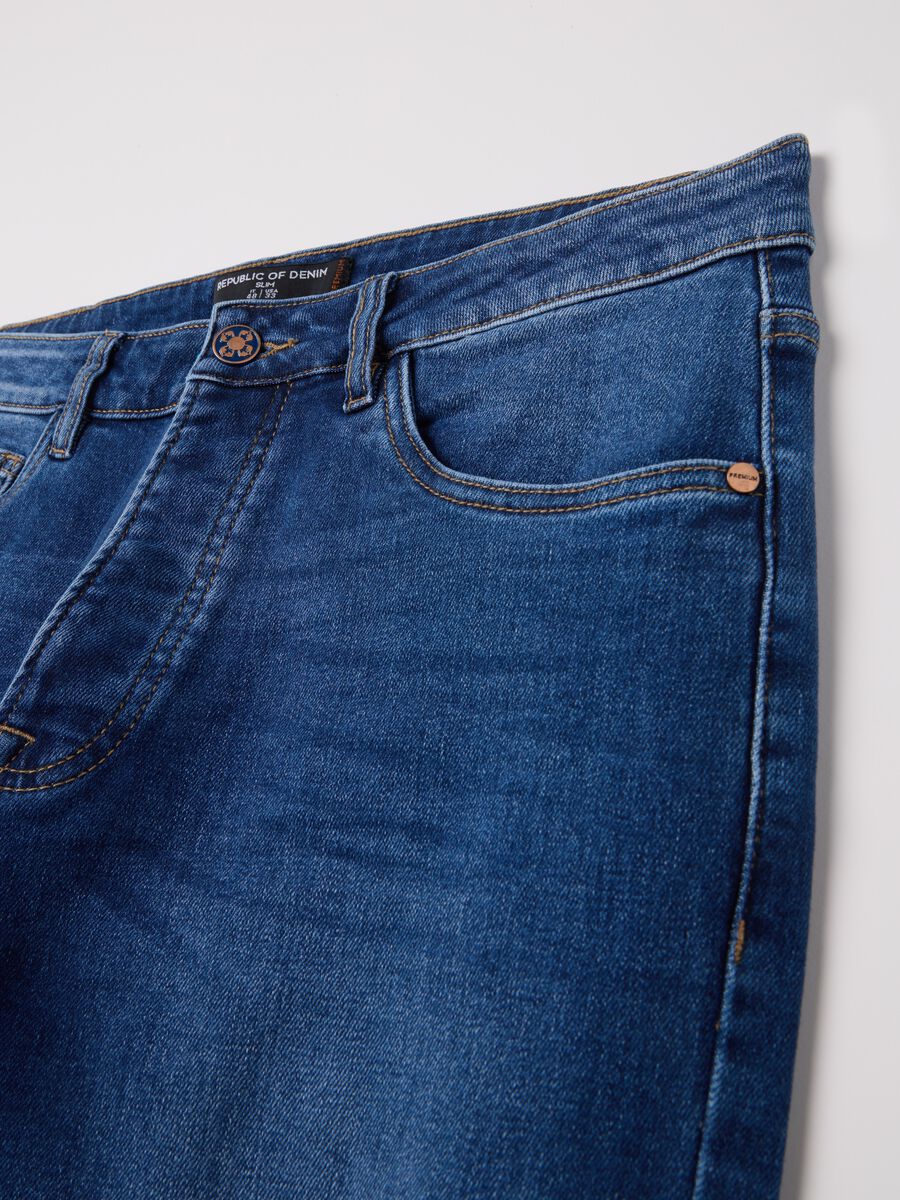 Slim-fit stretch jeans_5