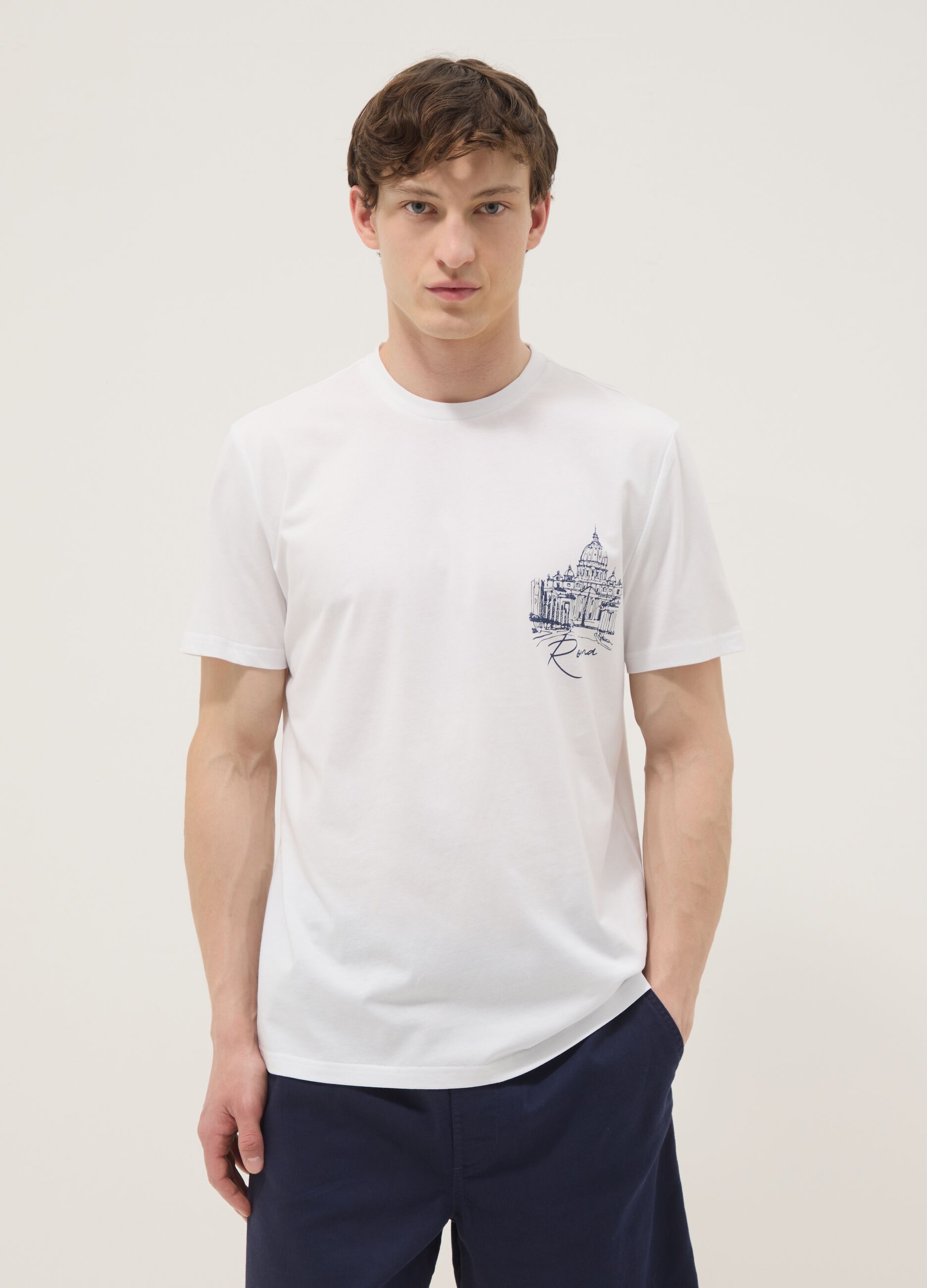 White pure cotton T-shirt with chest print, regular fit