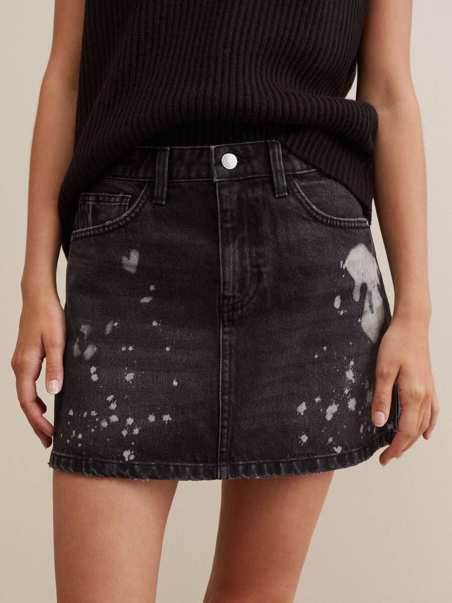 Minigonna in denim con stampa_1