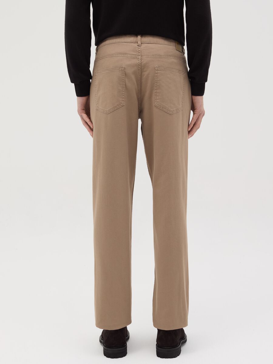 Slim-fit trousers with five pockets_3