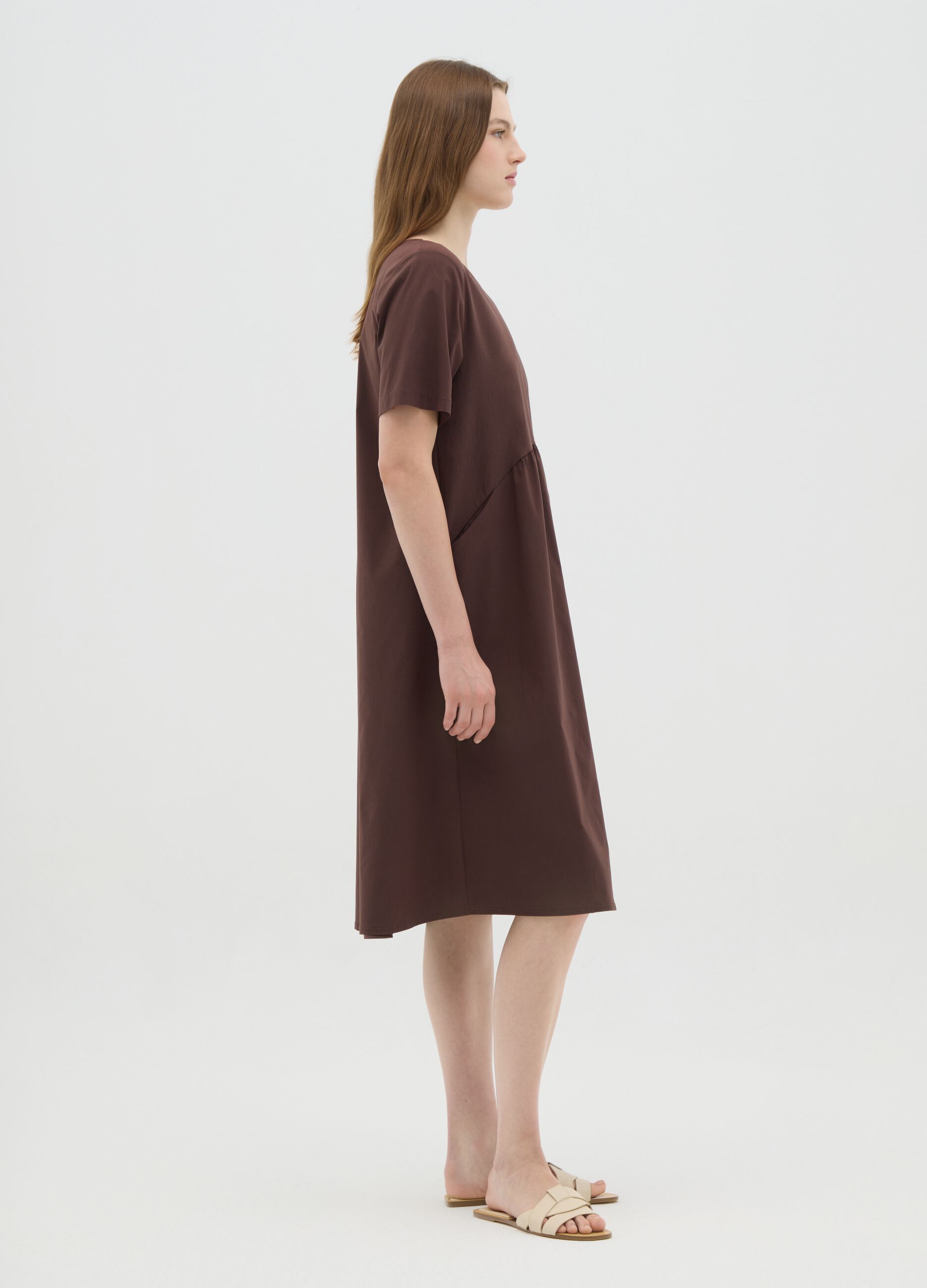Brown viscose-blend women's dress with regular fit