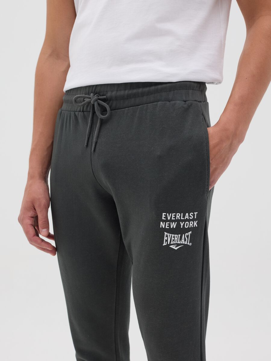 Slim-fit joggers with drawstring and logo print_3