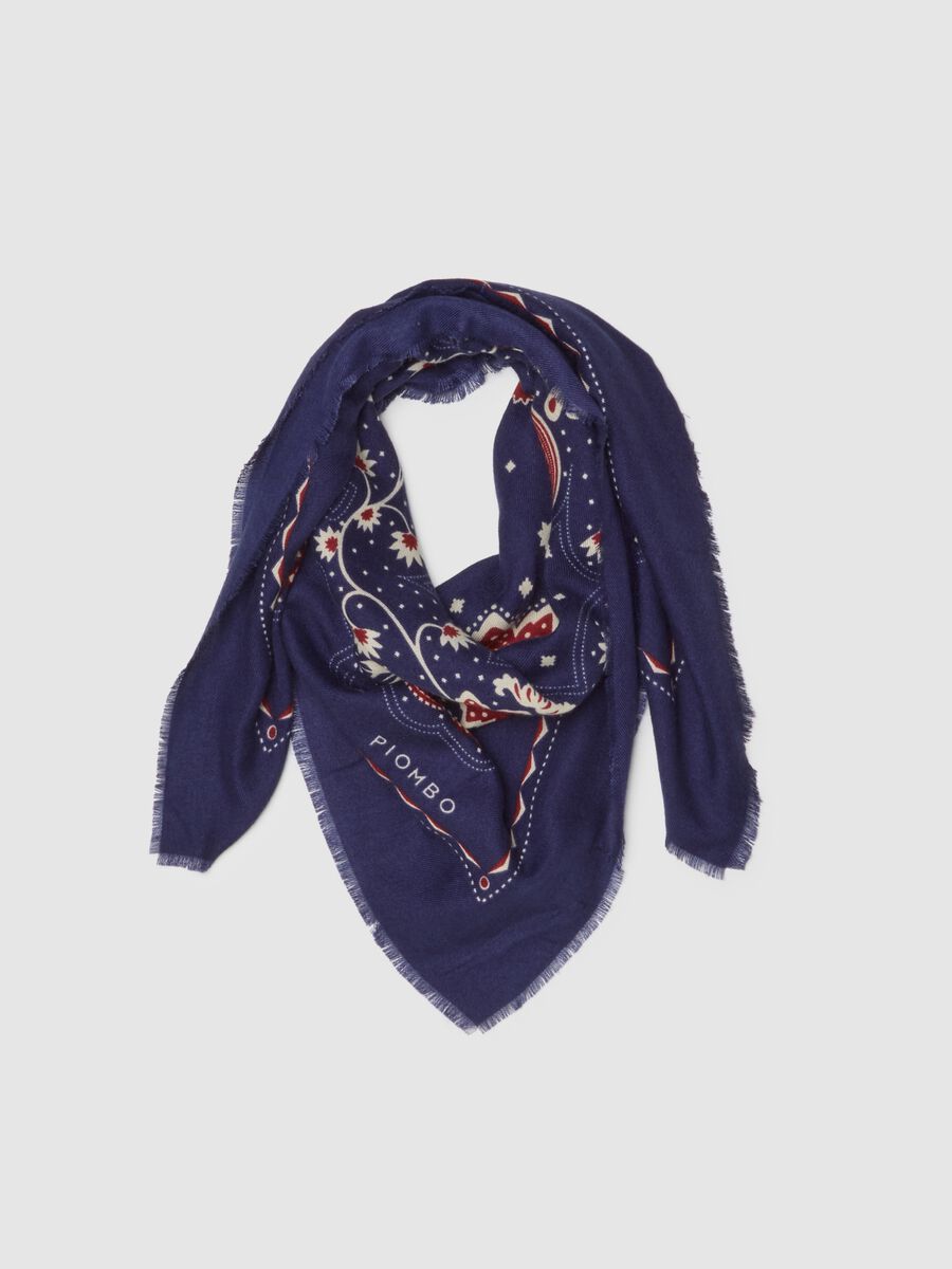 Blue scarf with floral details_0