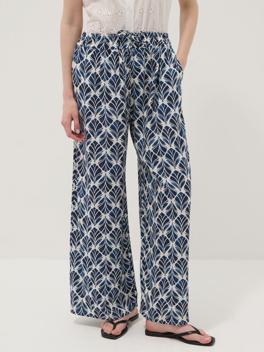 Blue pure viscose wide-leg patterned trousers, regular fit_1