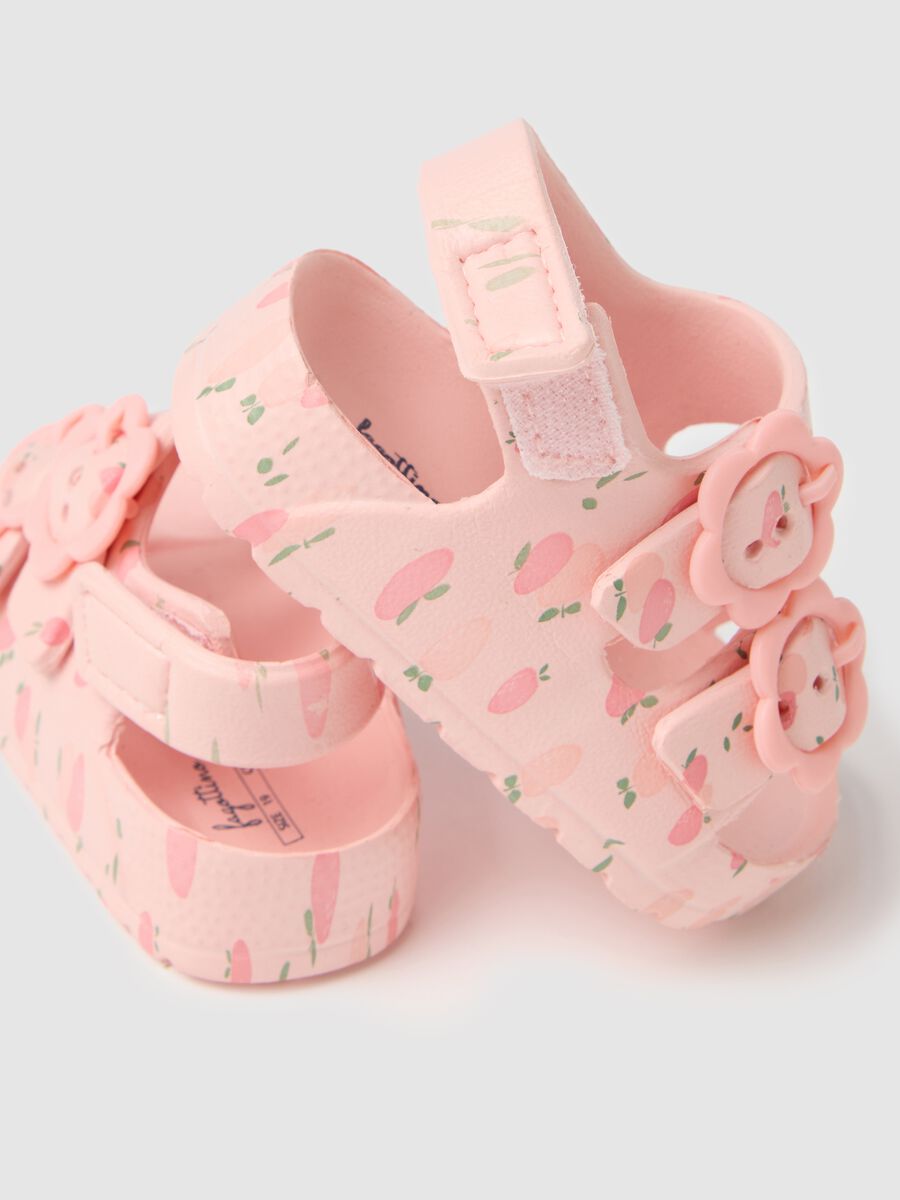 Baby girl pink EVA sandals with flowers_2