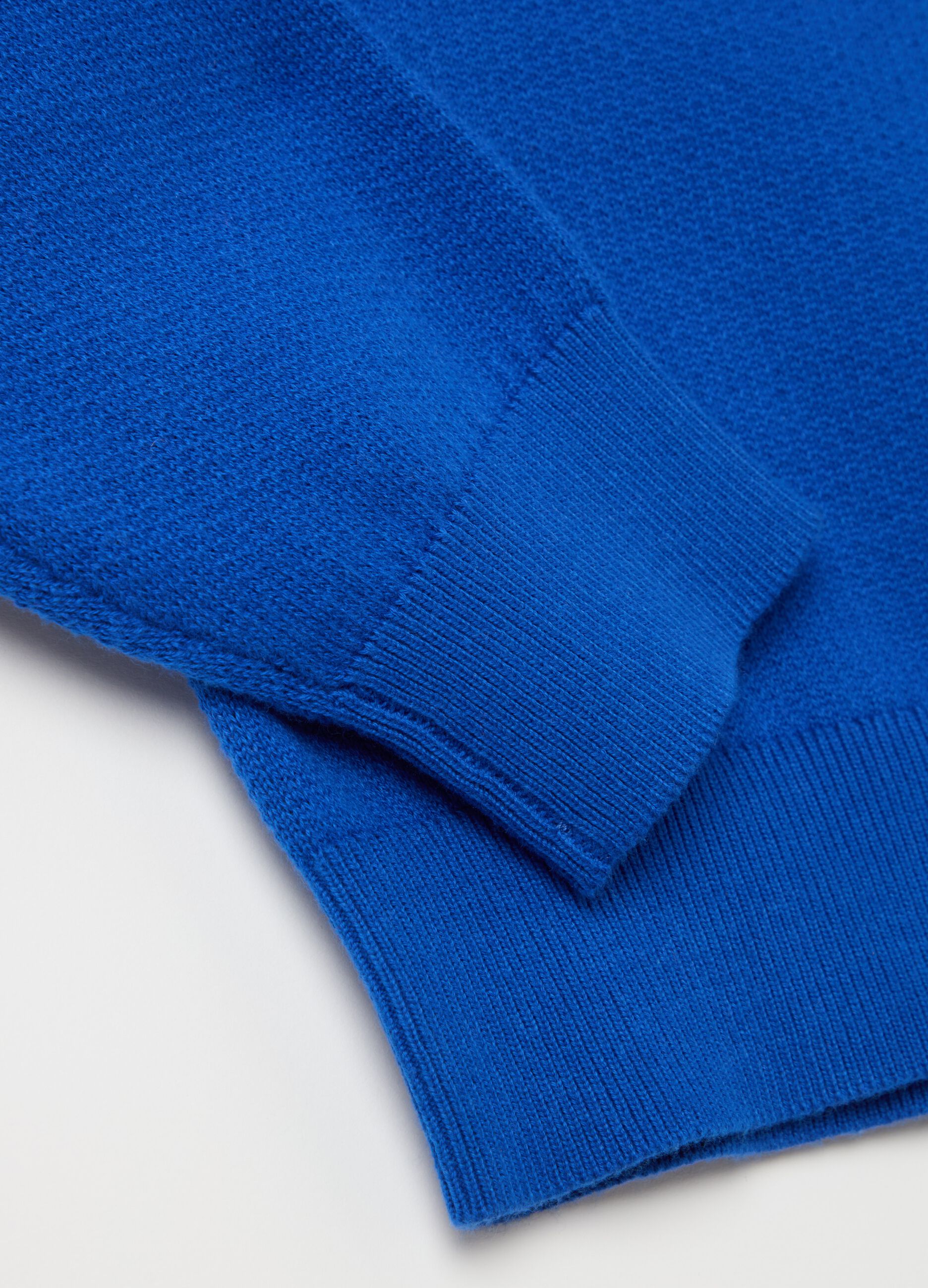 French terry sweatshirt with bouclé "Deep Blue" patch