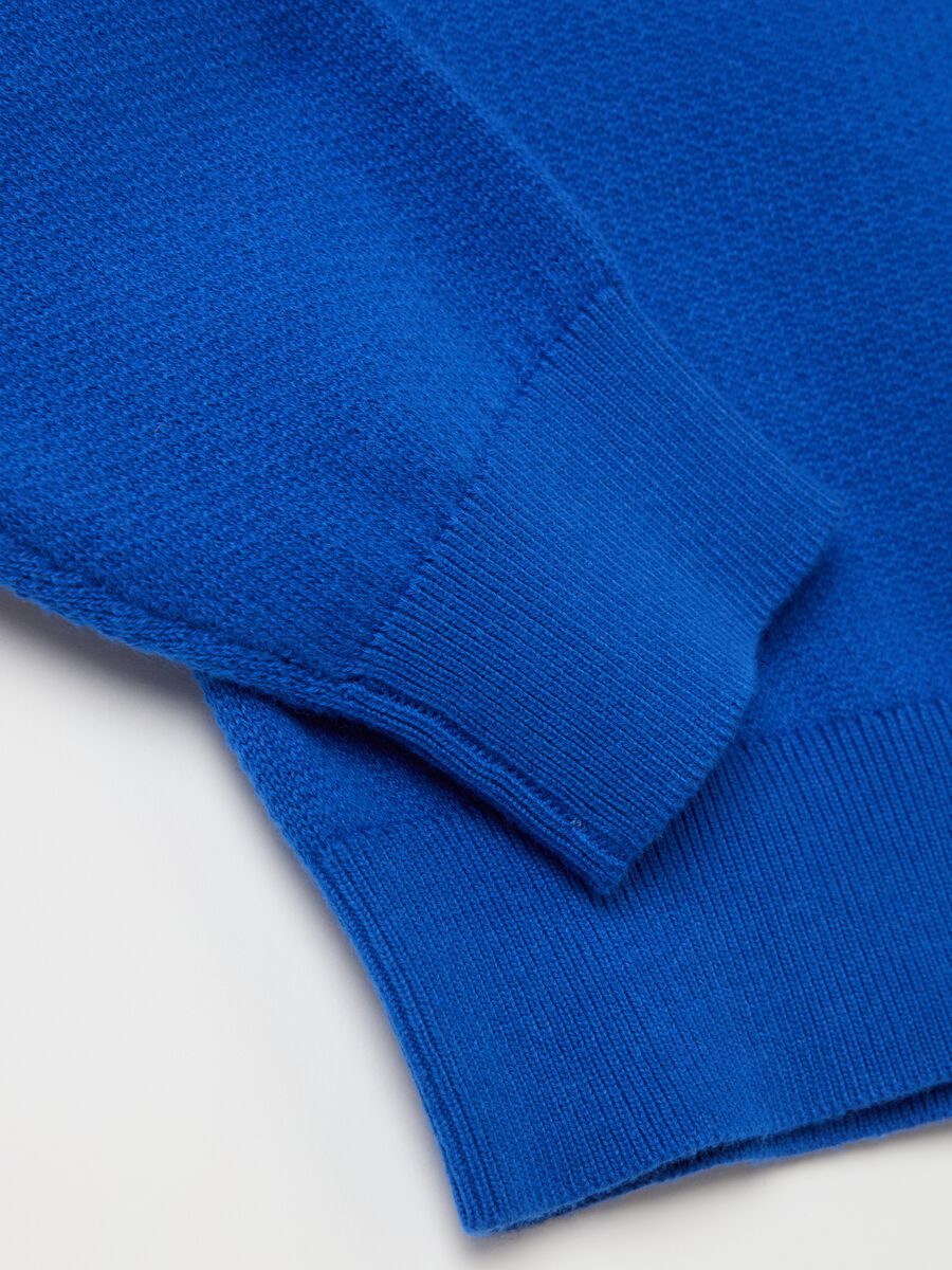 French terry sweatshirt with bouclé "Deep Blue" patch_2