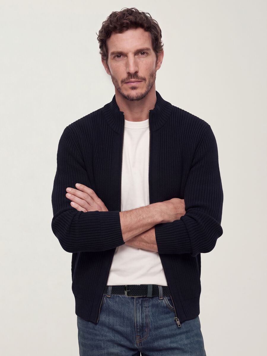 Navy rib-knit zip cardigan with collar, regular fit_0