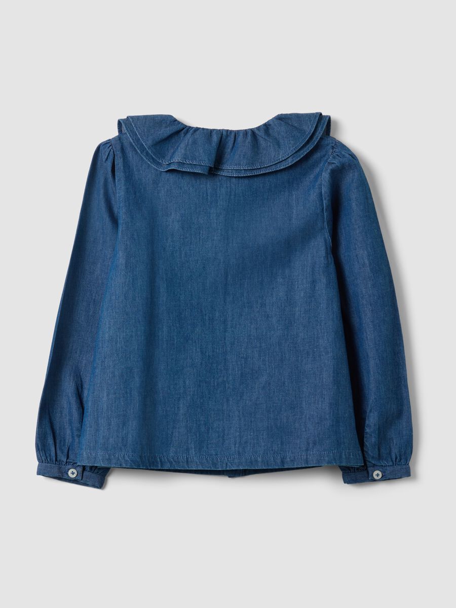 Camicia blu in puro cotone organico con colletto ampio_1