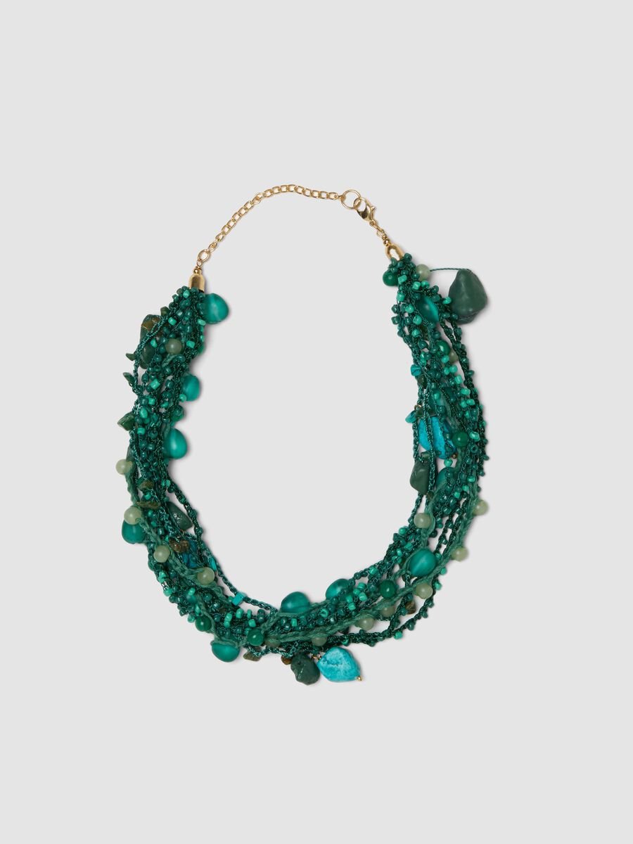 Green multi-strand necklace with decorative stones_0