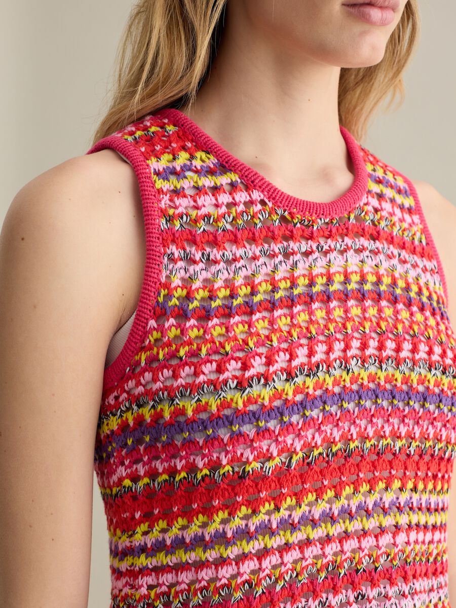 Crochet tank top in multicoloured knit_2