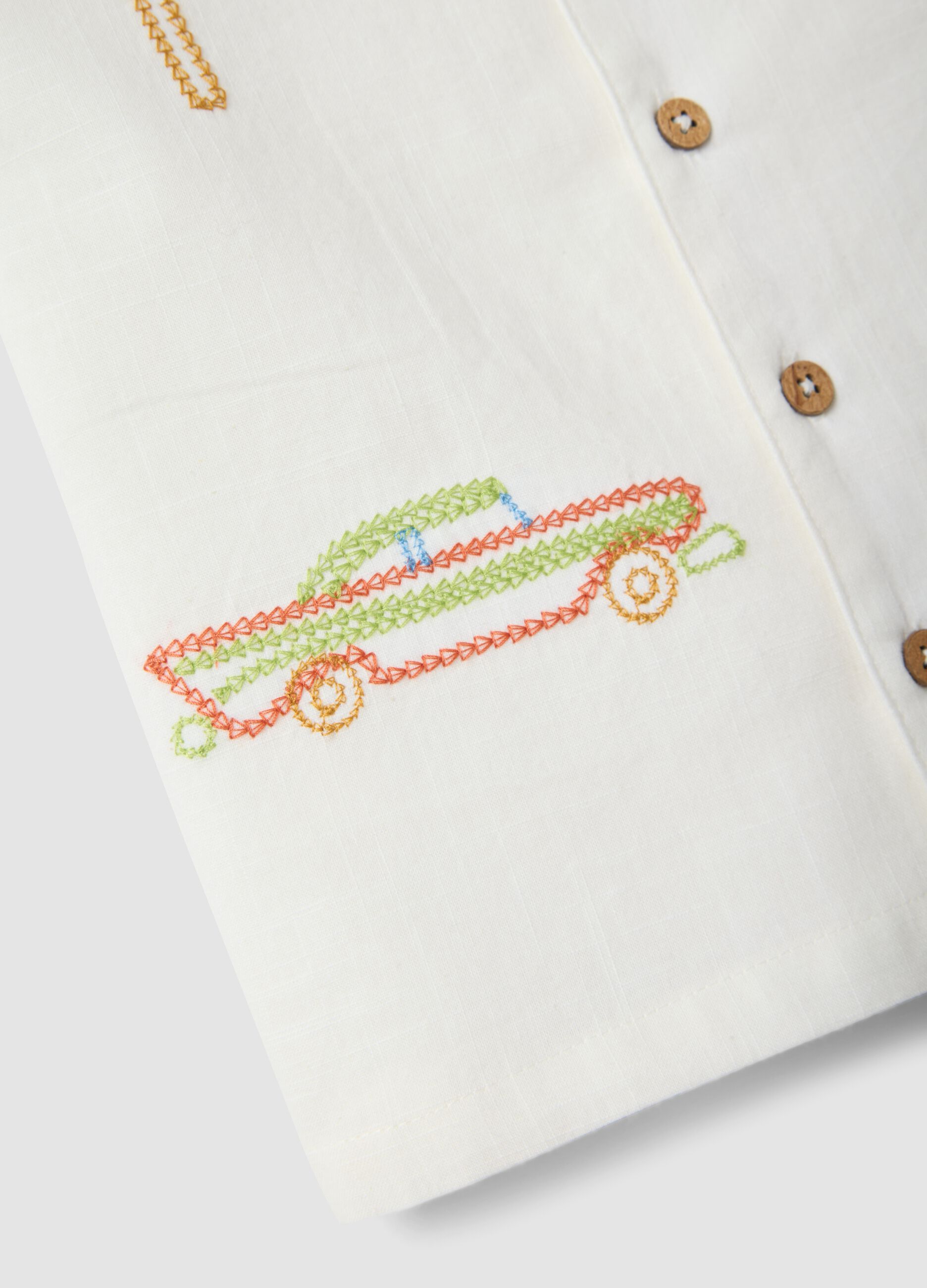 White pure cotton boys&rsquo; shirt with oversized fit and embroidery