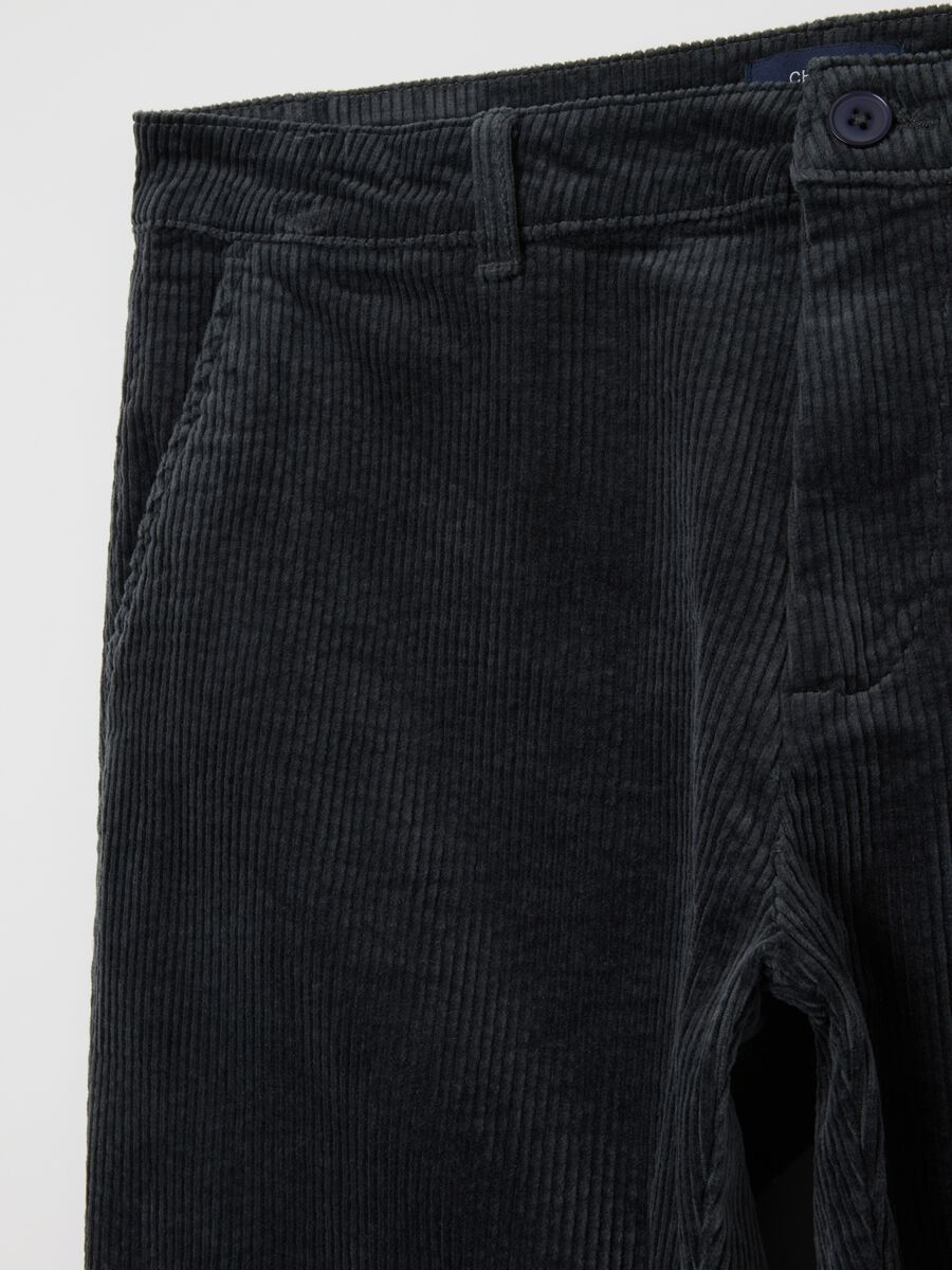 Pantaloni in cotone elasticizzato neri regular fit a coste_1