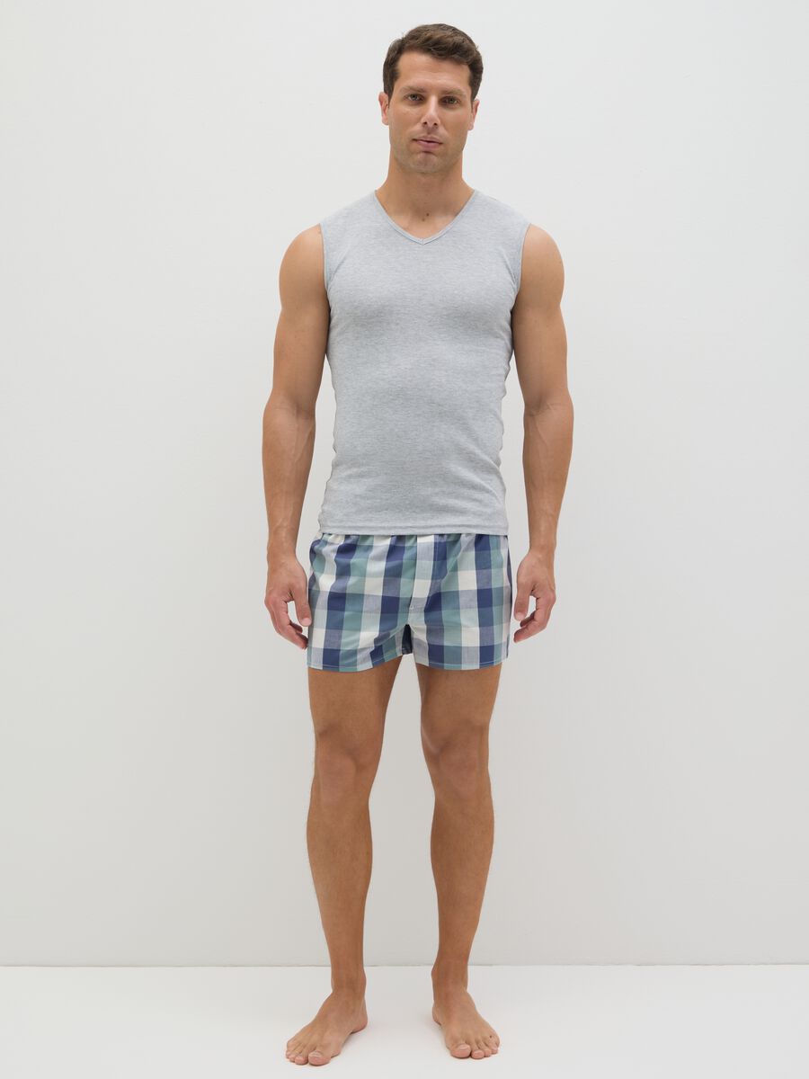 Grey vest in cotton with V neck_0