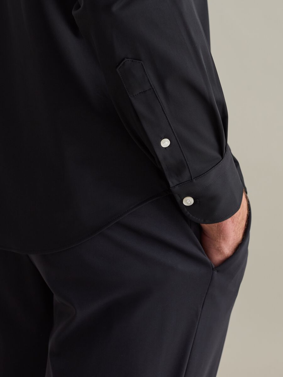Contemporary easy-iron shirt in technical fabric_3