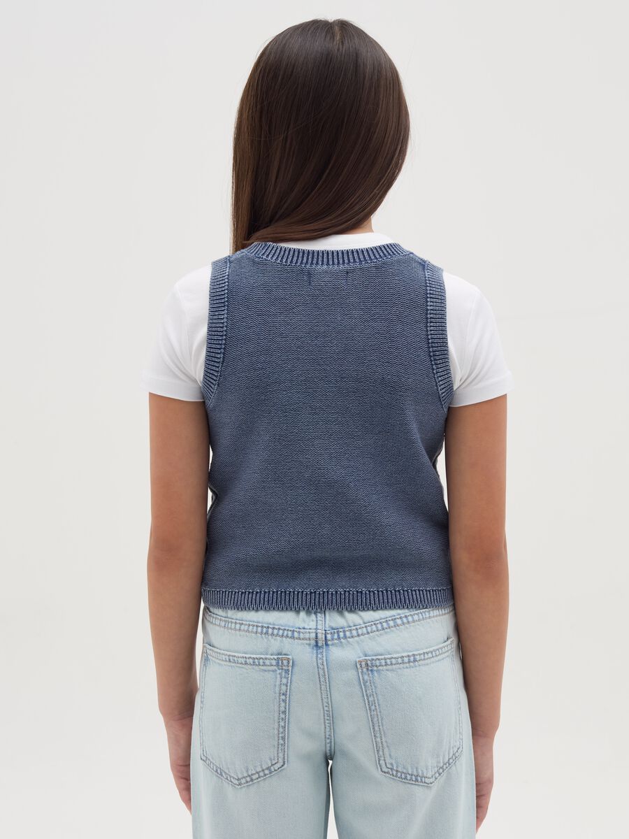 Knit gilet with braided design_1