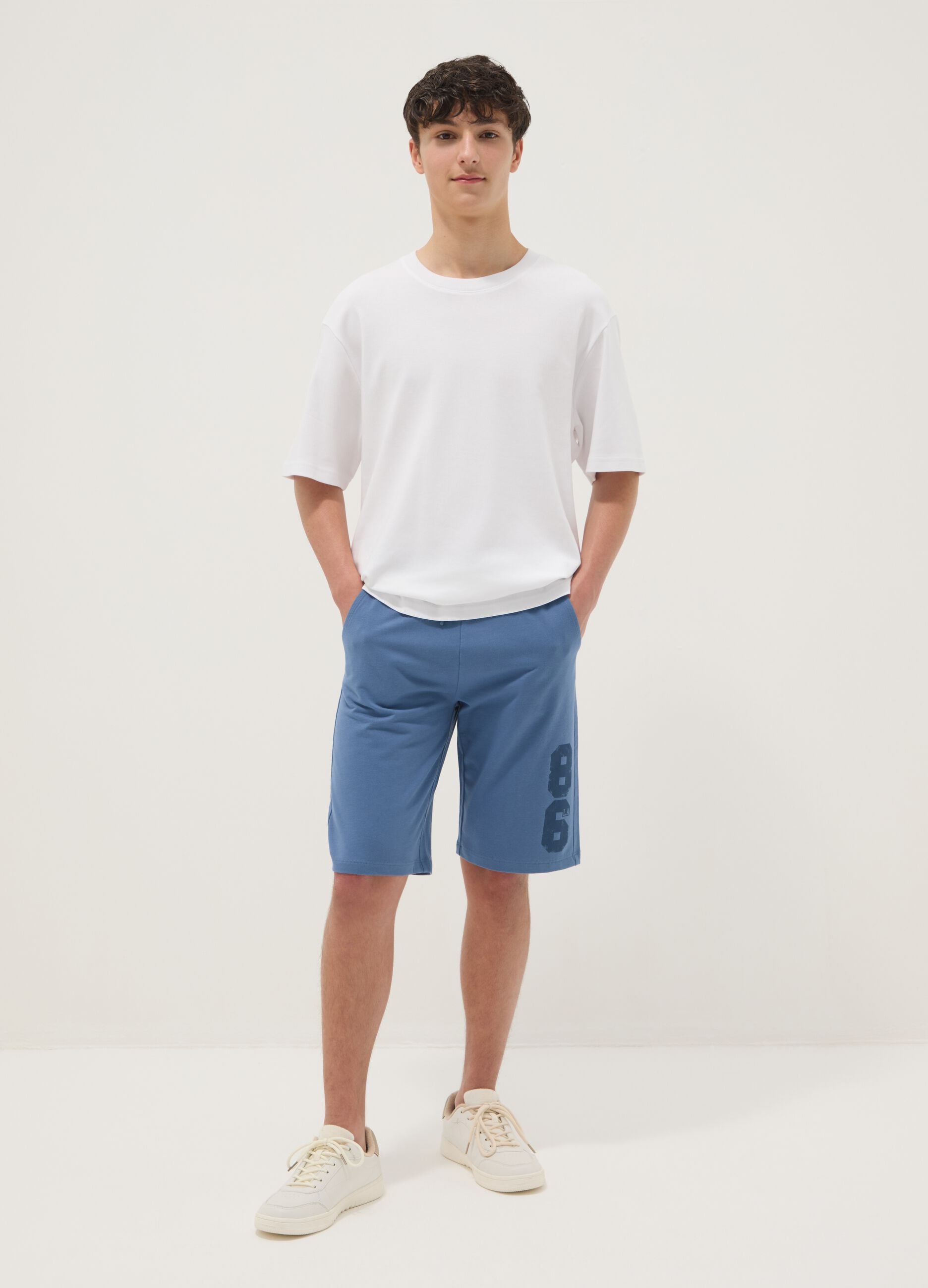 Boys' blue pure cotton shorts, regular fit with print