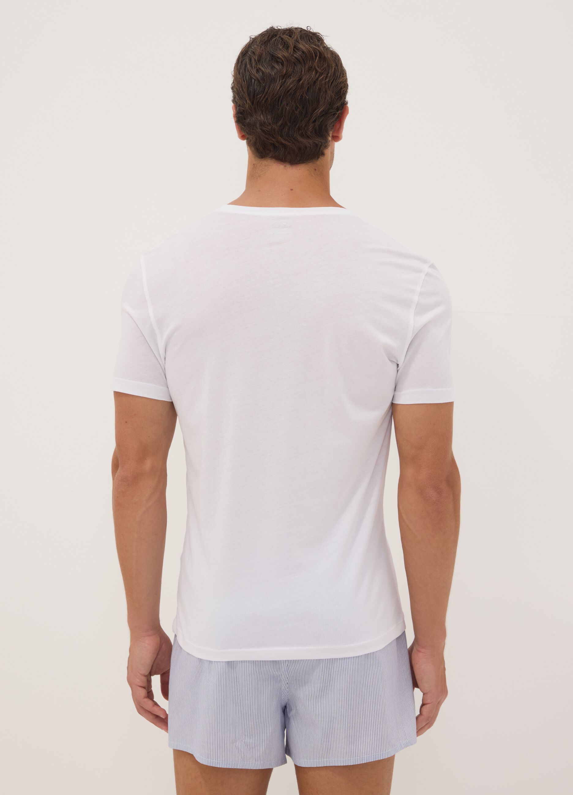 Bipack di t-shirt bianche in puro cotone extrafine con scollo a V profondo