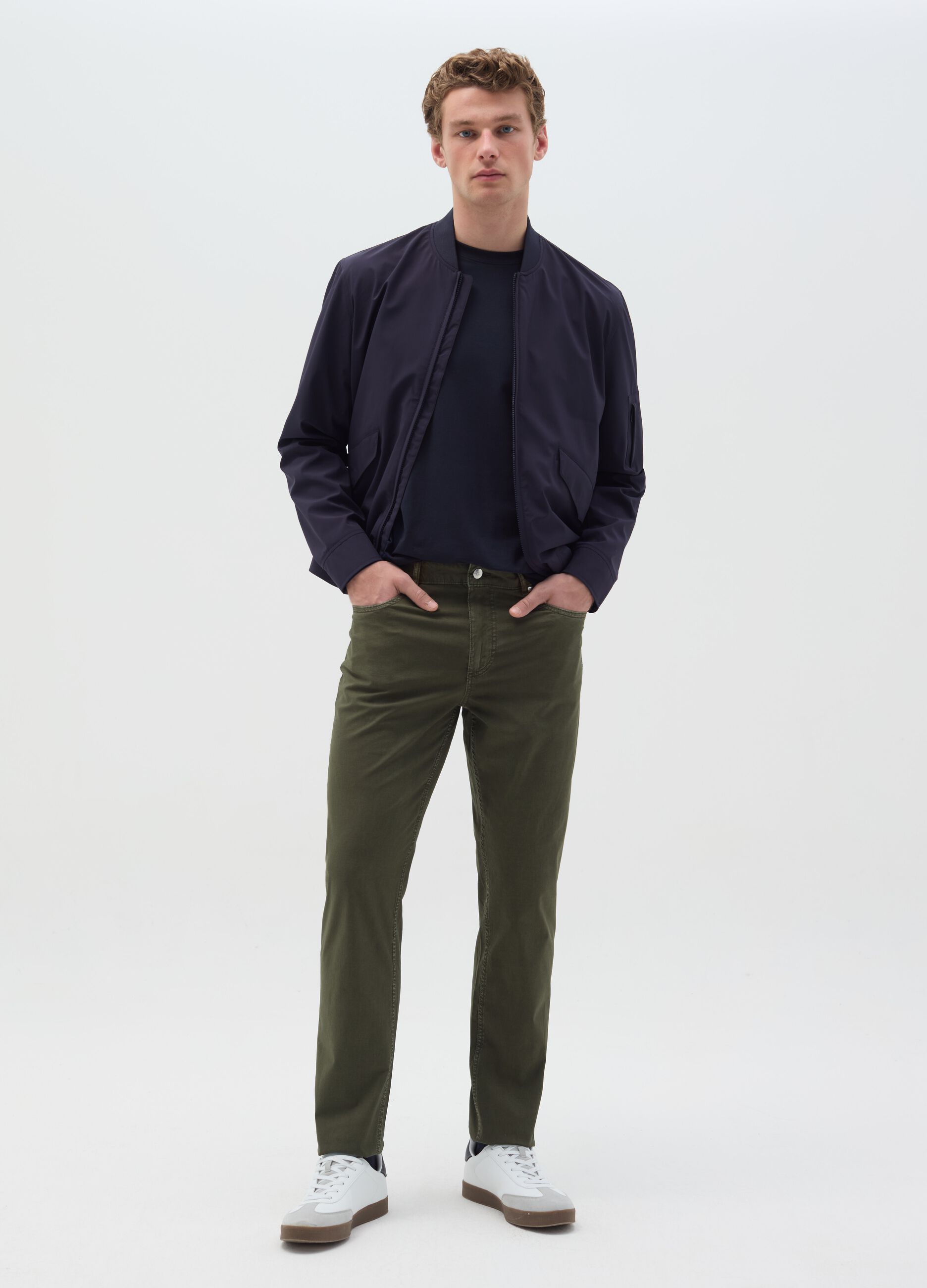 Slim-fit trousers in cotton poplin