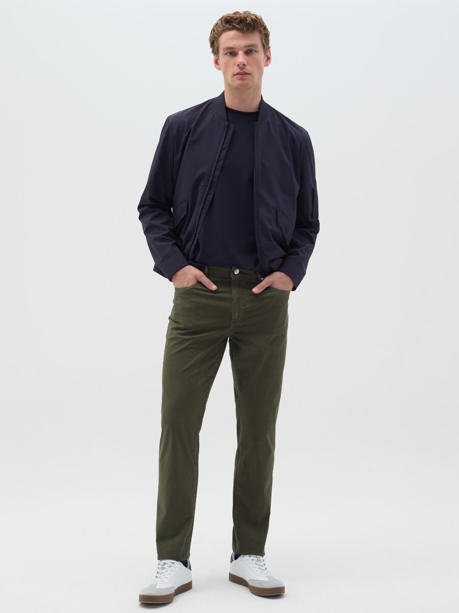 Slim-fit trousers in cotton poplin_0