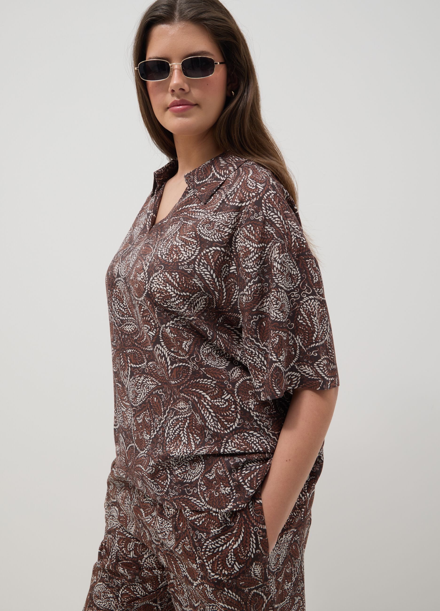 Brown pure viscose shirt with paisley print