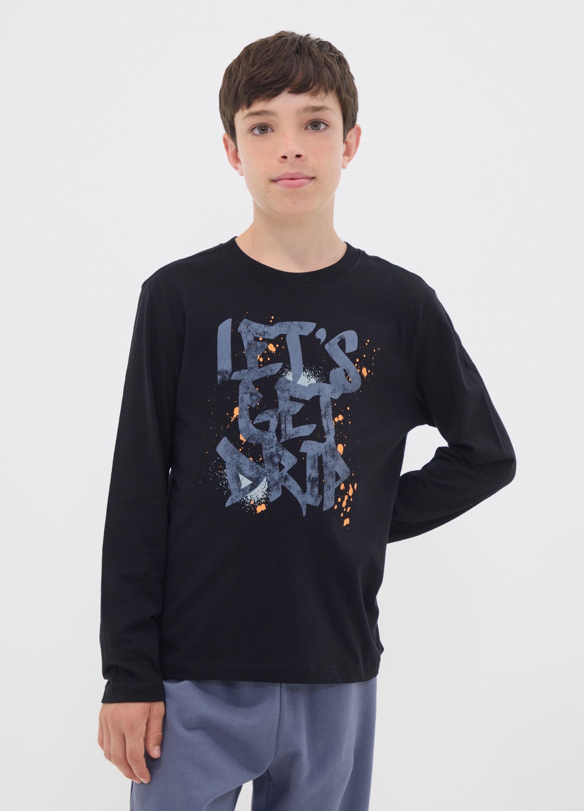 Black organic cotton T-shirt with "Let's get drip" slogan for boys