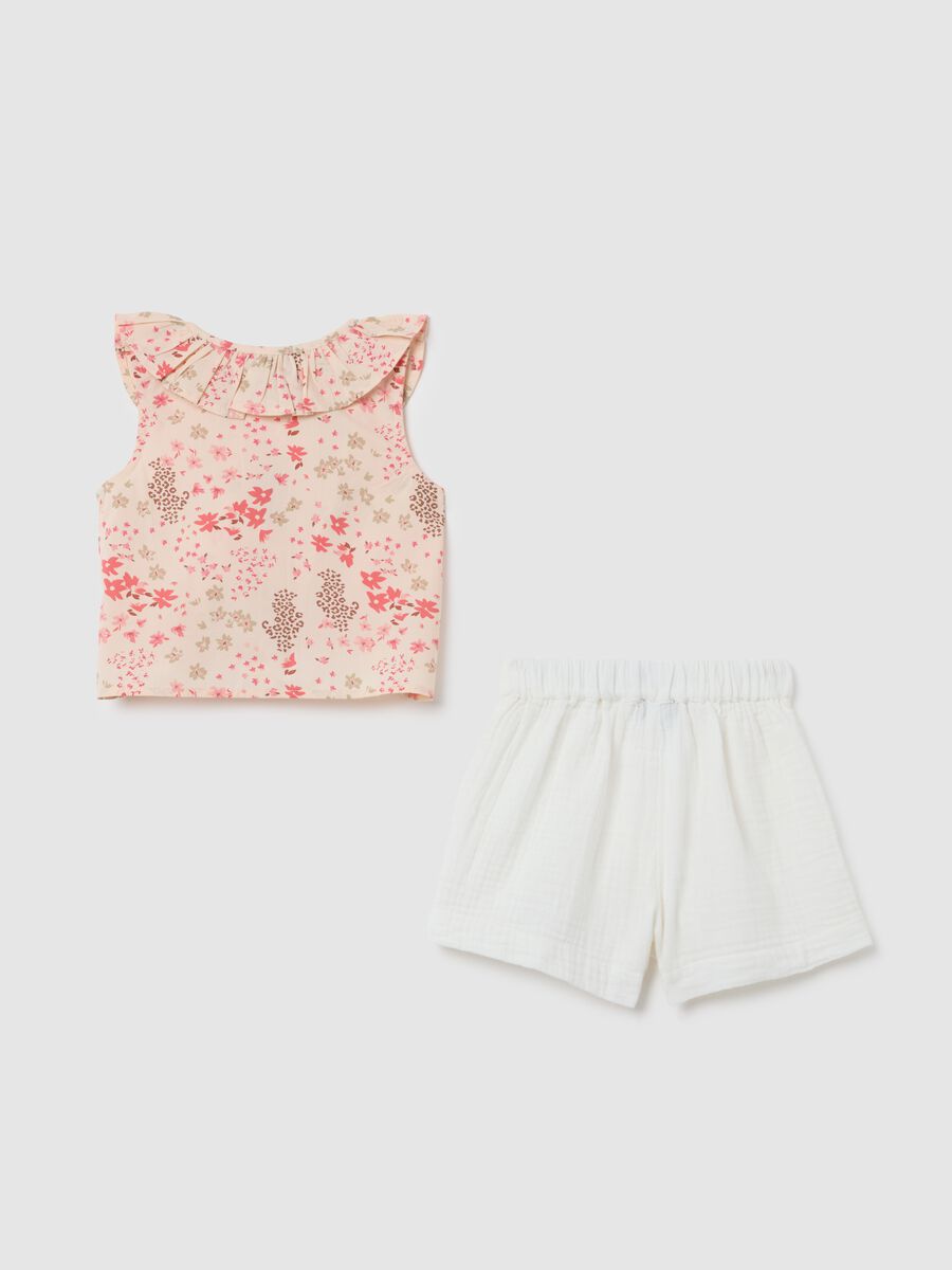 Girls' cotton-blend set with multicolour shorts_1