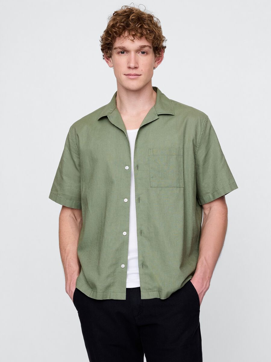 Short-sleeved green shirt in linen and cotton_0