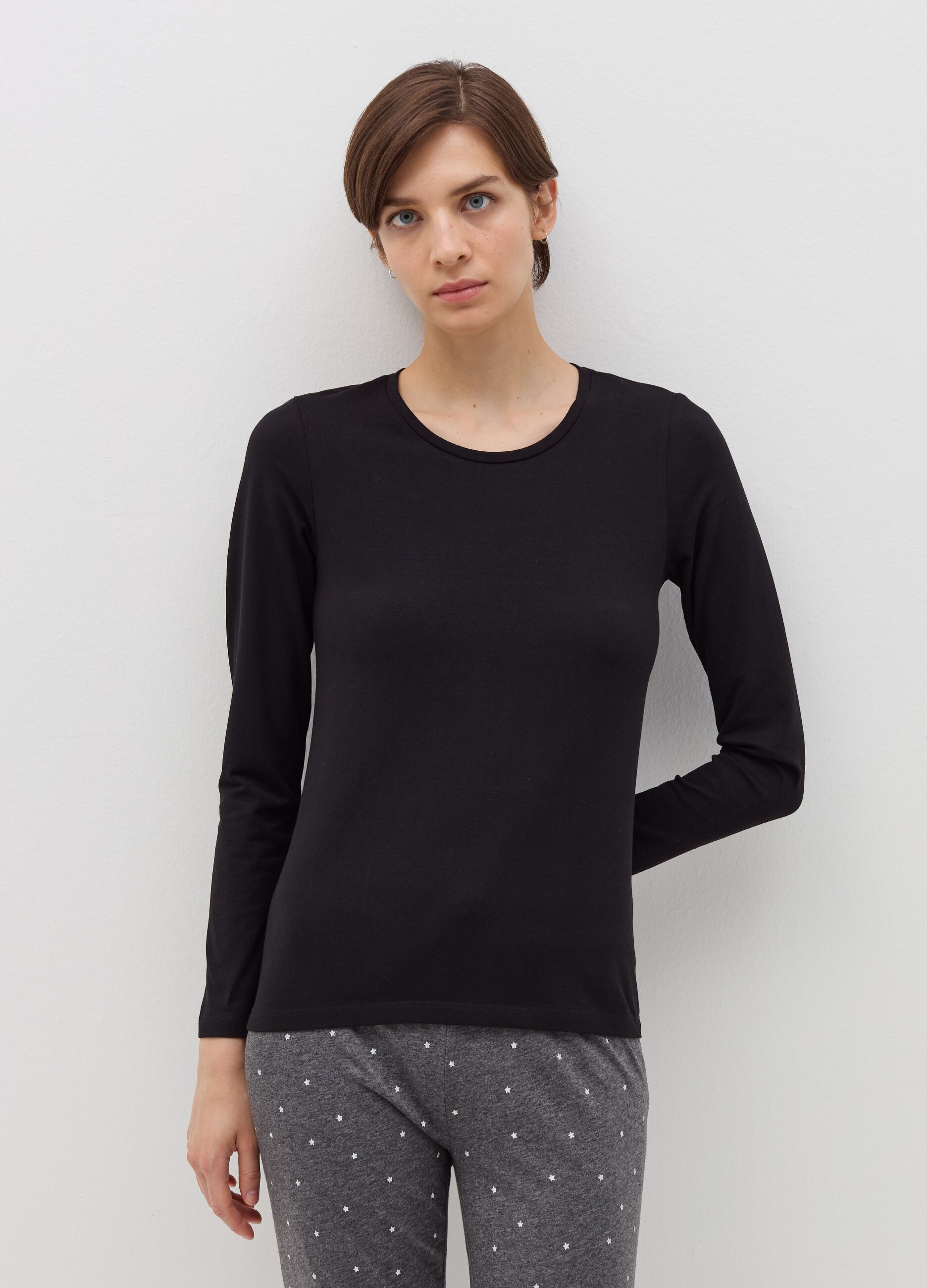 Thermal undershirt with long sleeves