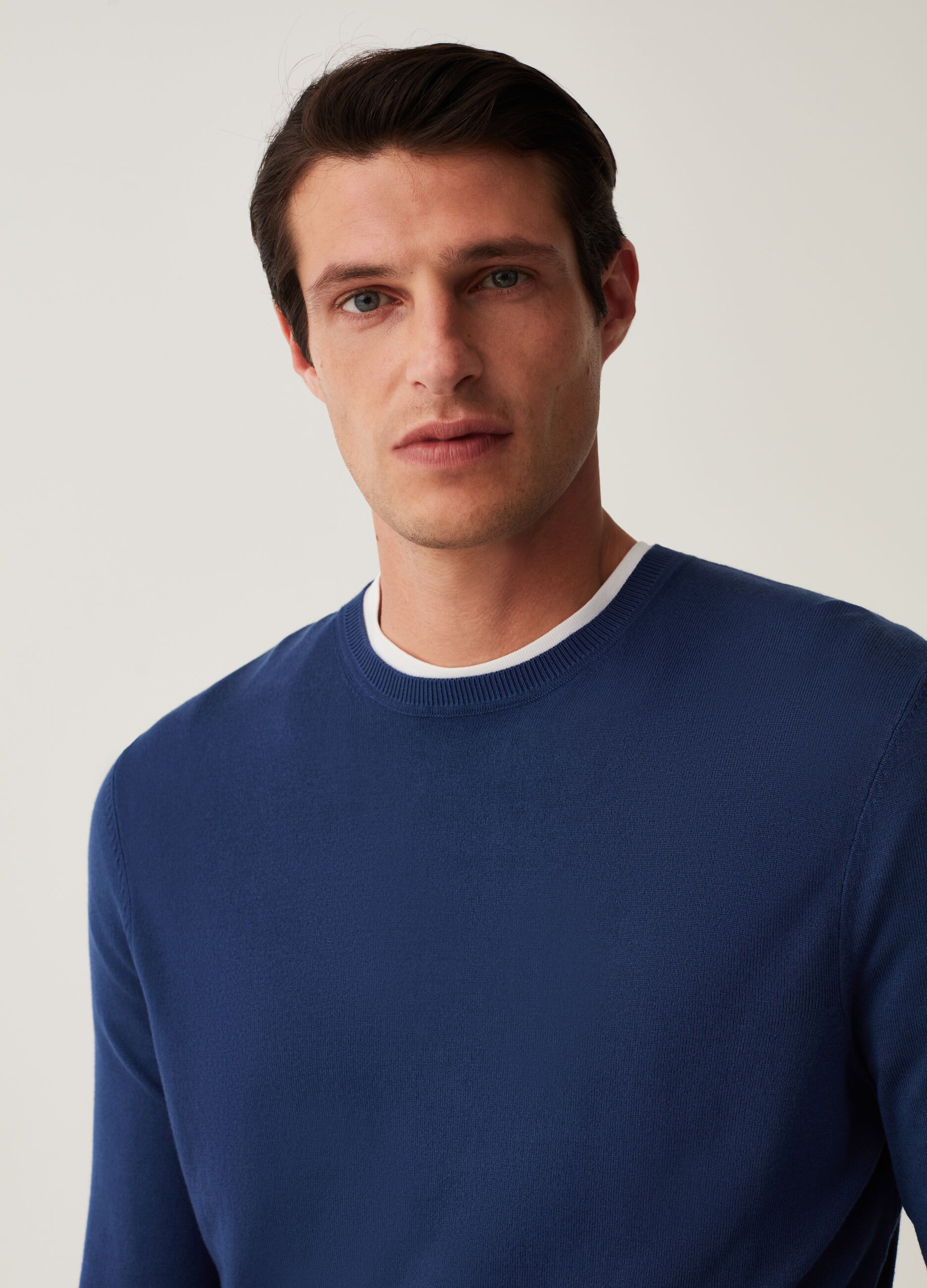 Pullover con scollo rotondo