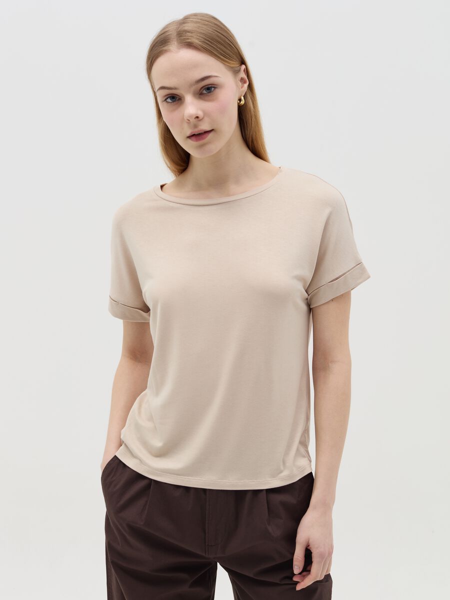 Beige T-shirt with kimono sleeves_0